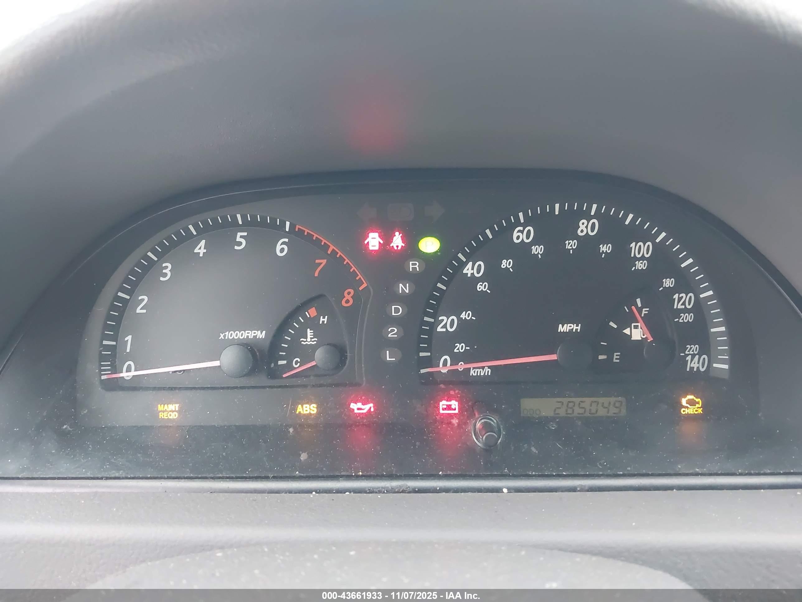 TOYOTA CAMRY image 7