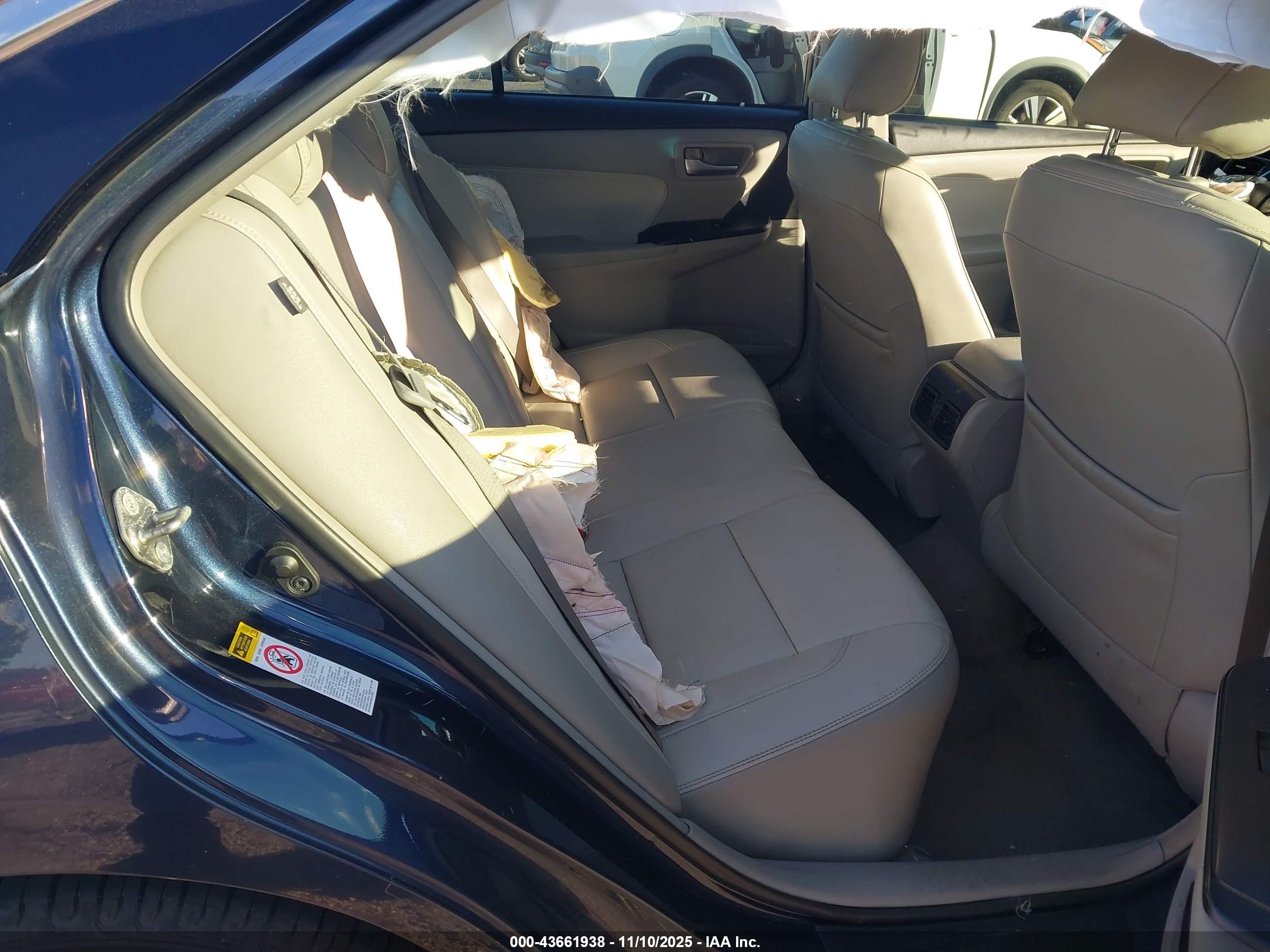 TOYOTA CAMRY image 8