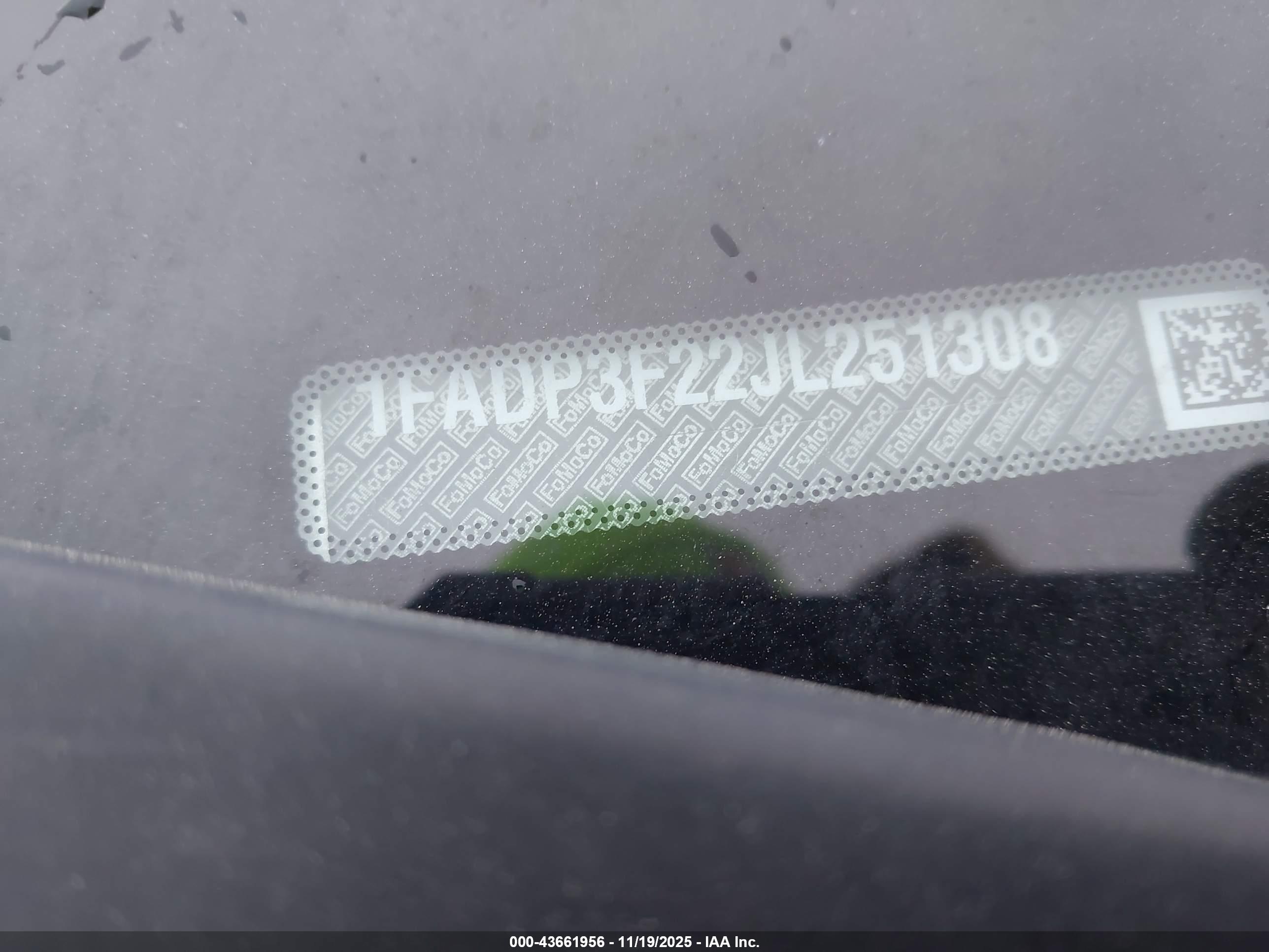 FORD FOCUS image 9