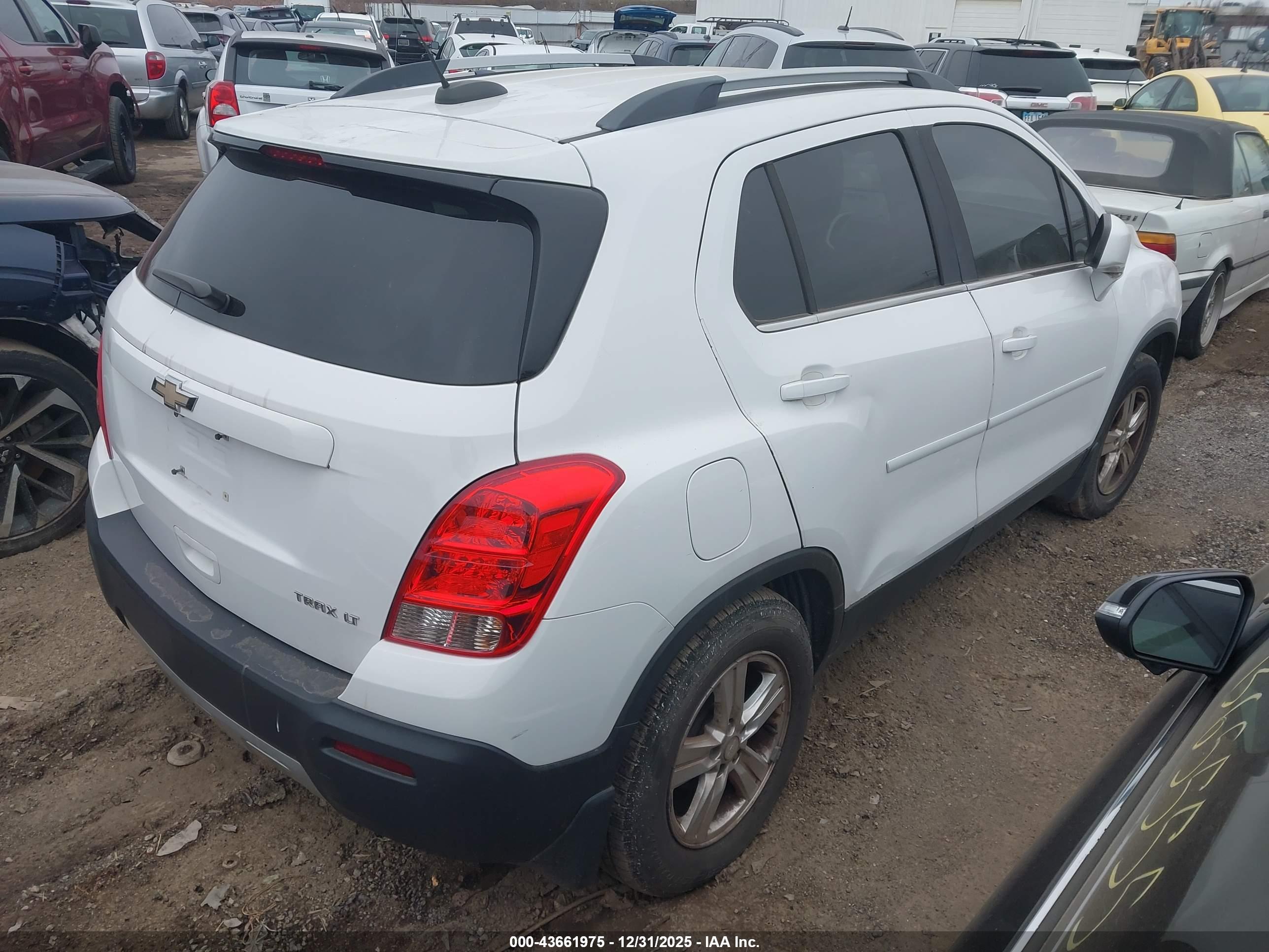 CHEVROLET TRAX image 4