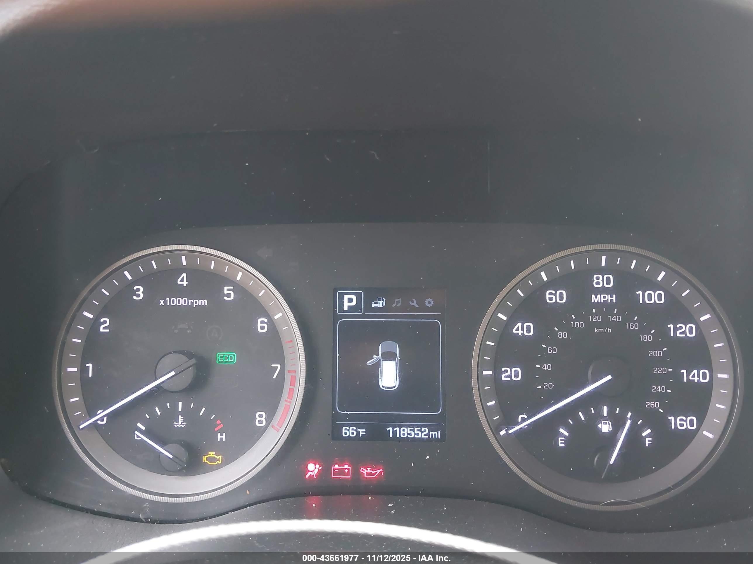 HYUNDAI TUCSON image 7