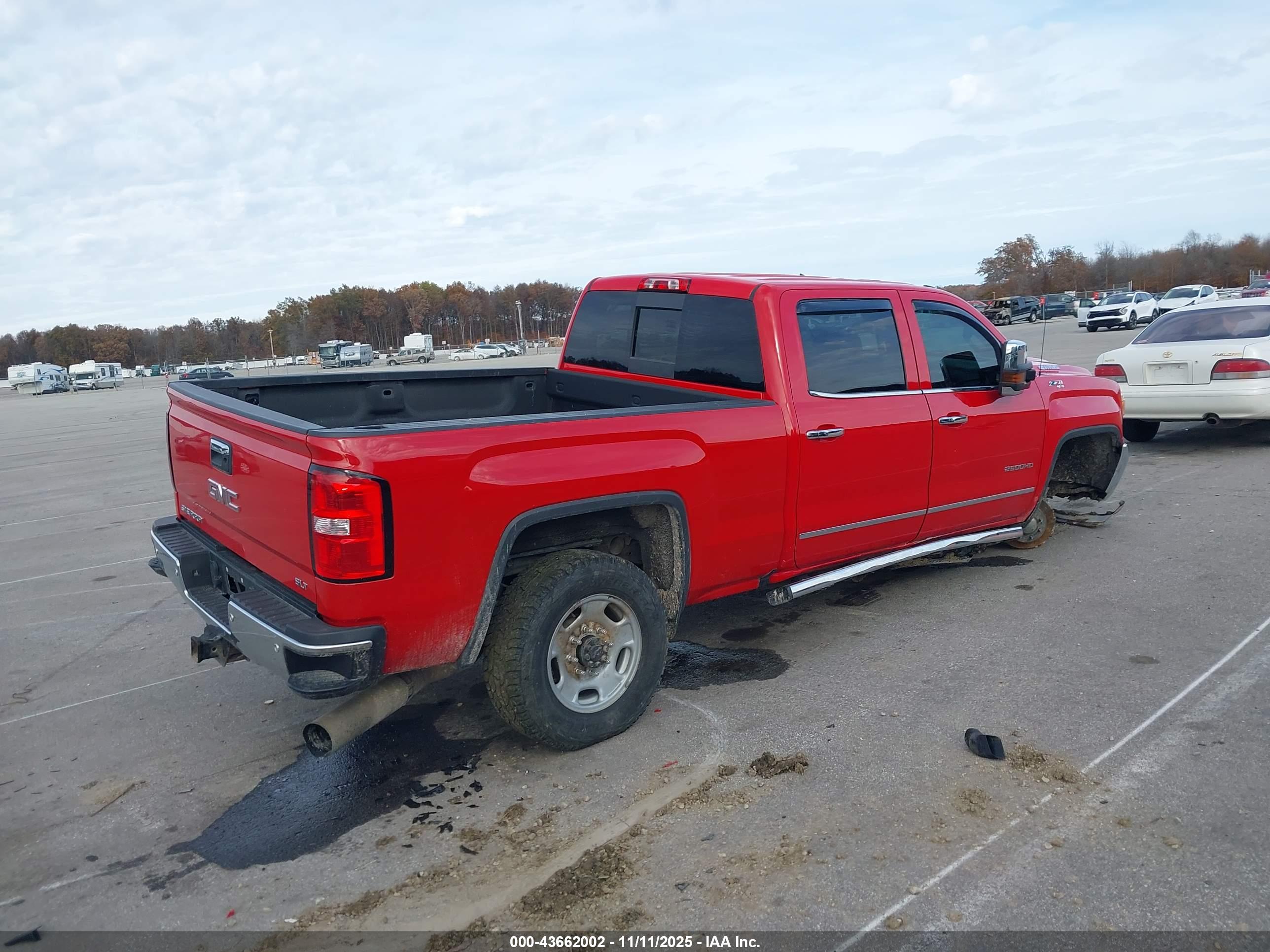 GMC SIERRA image 4