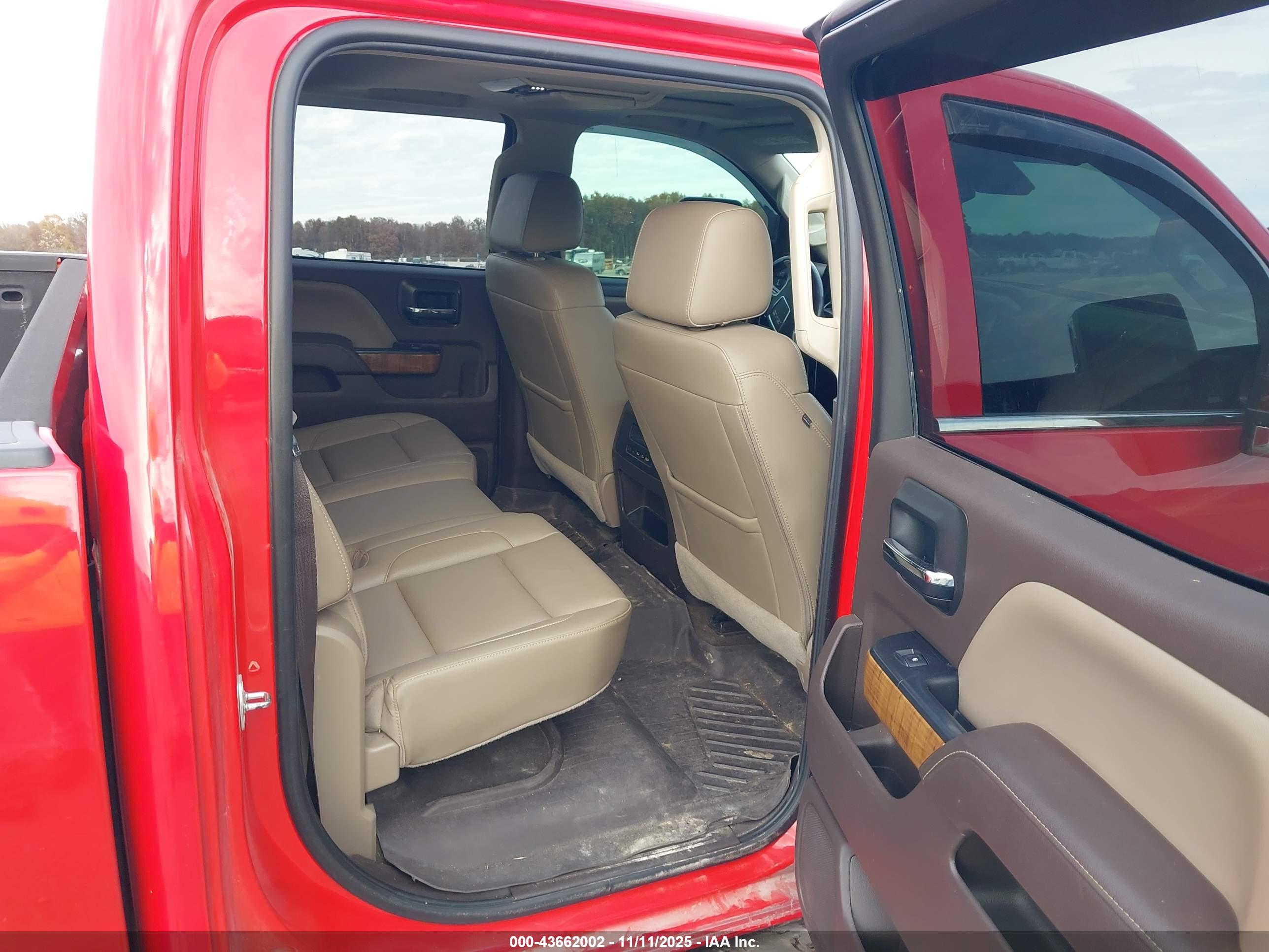 GMC SIERRA image 8