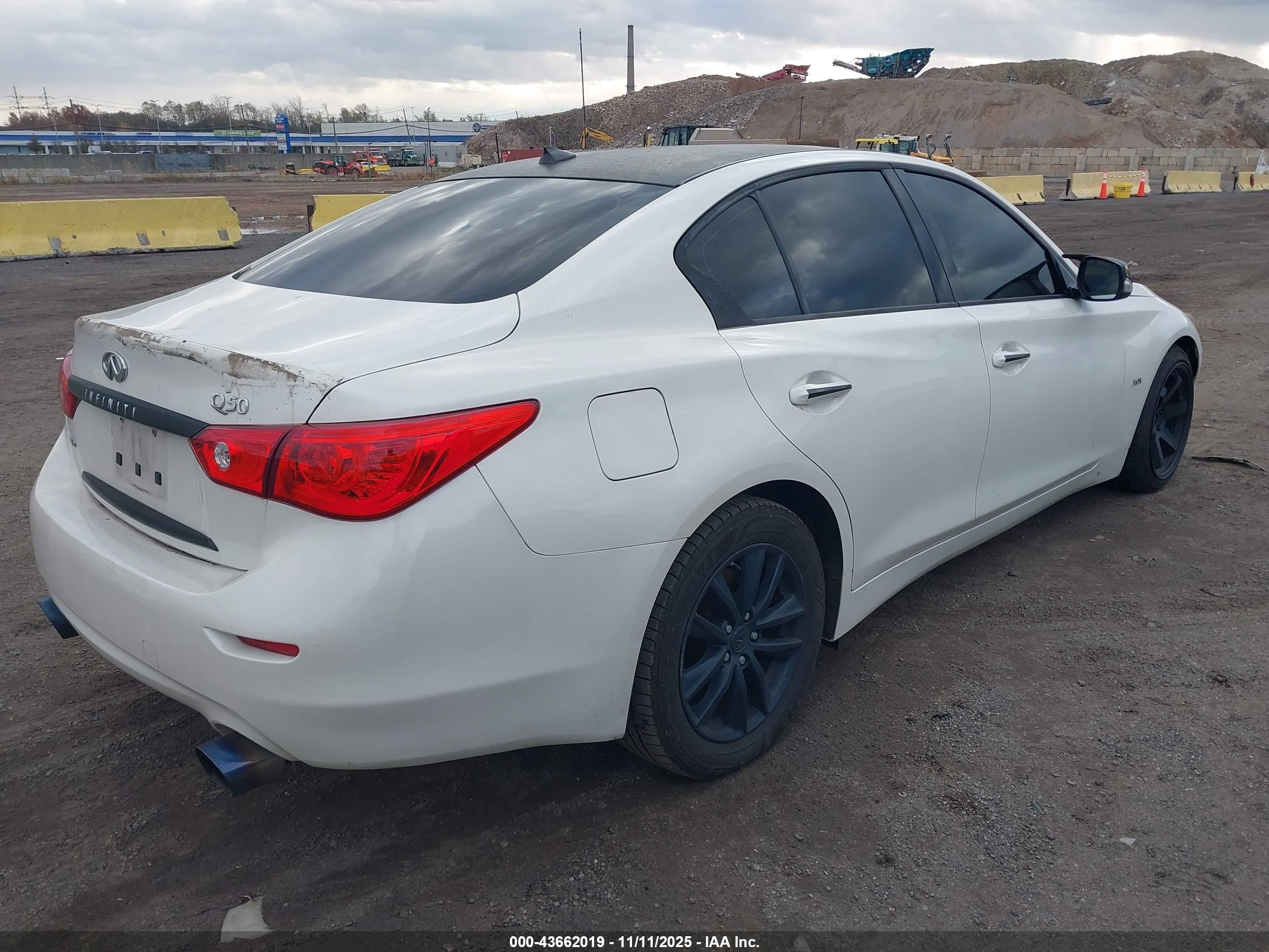 INFINITI Q50 image 4