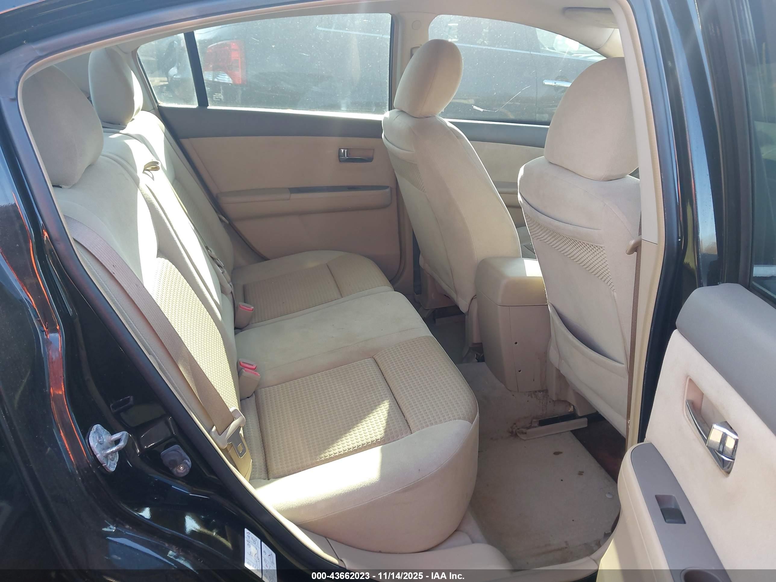 NISSAN SENTRA image 8