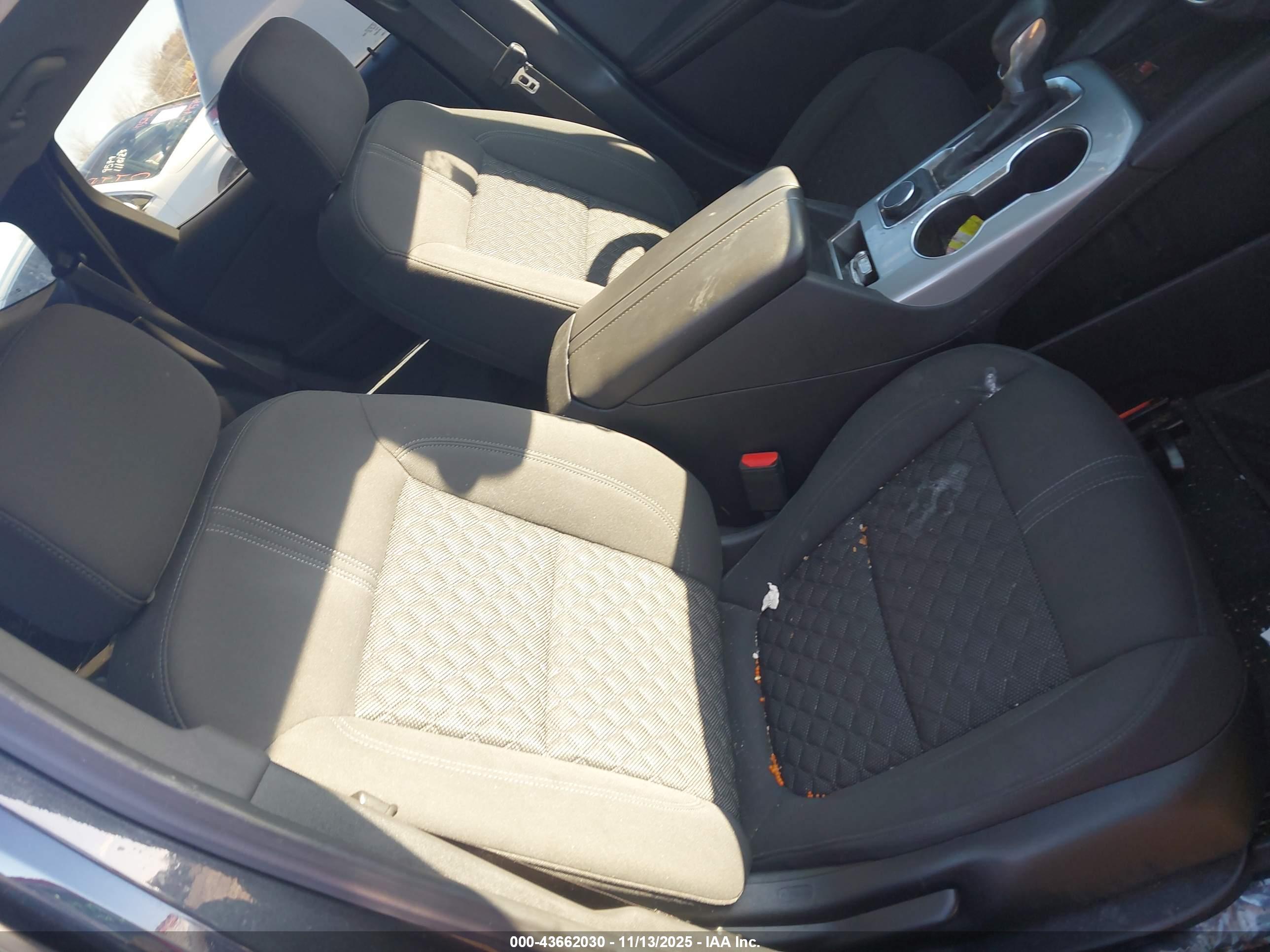 CHEVROLET BLAZER image 8