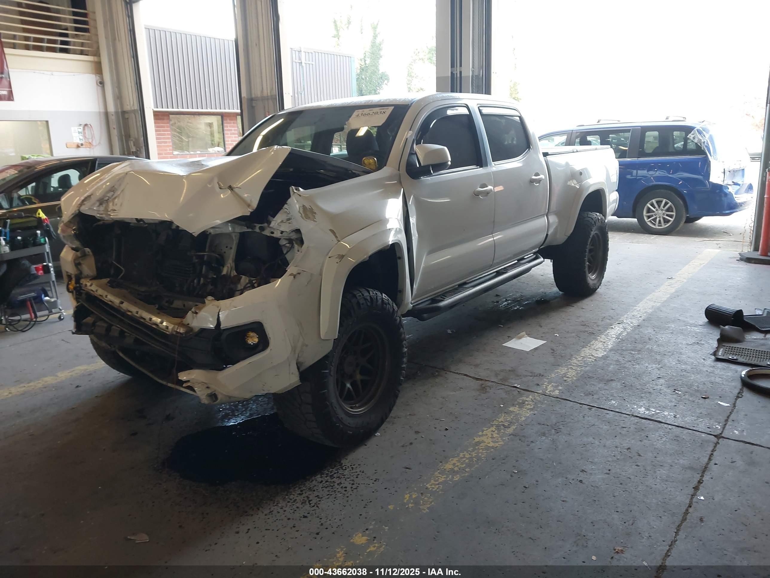 TOYOTA TACOMA image 2