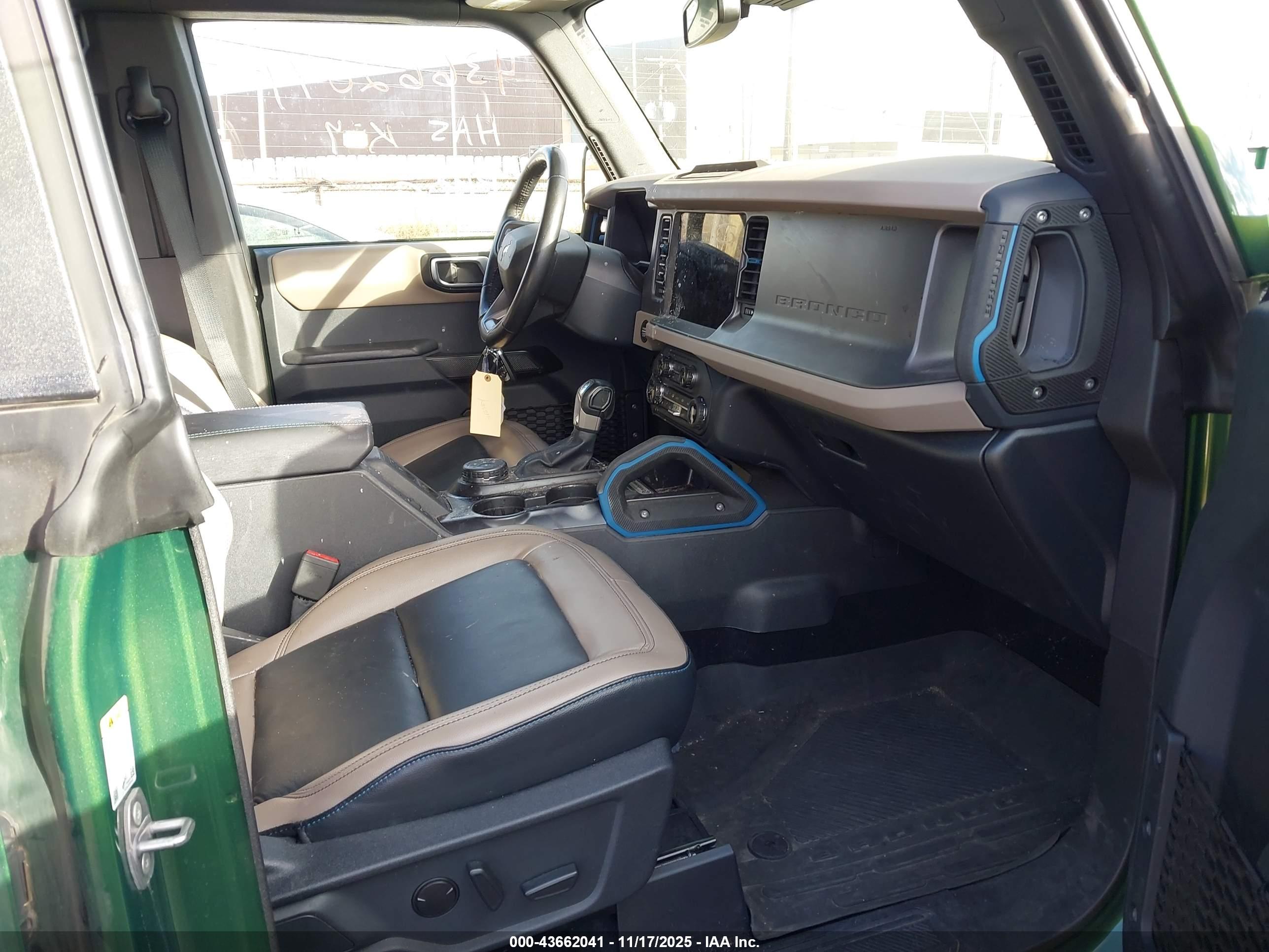 FORD BRONCO image 5
