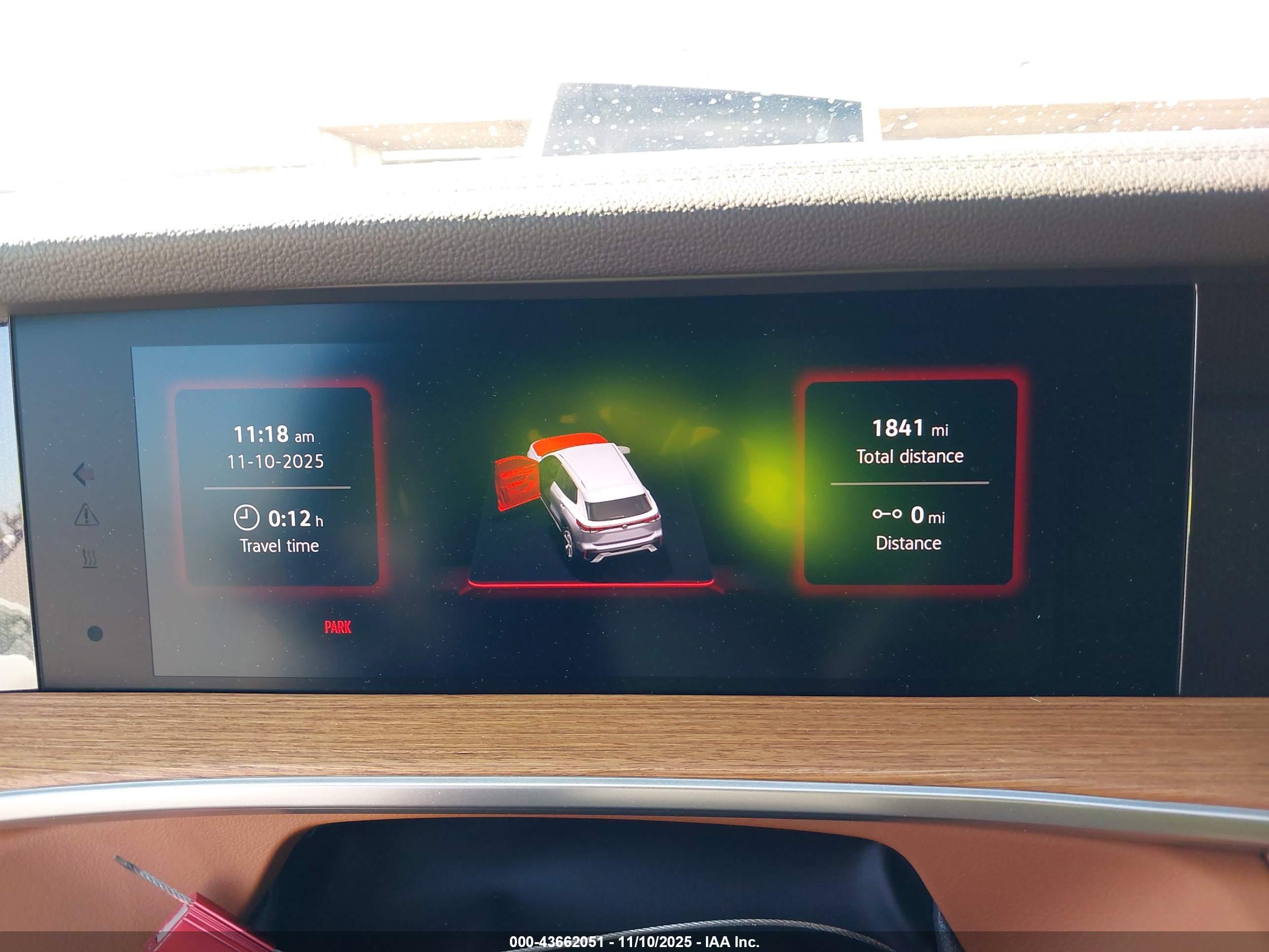 VOLKSWAGEN TIGUAN image 7