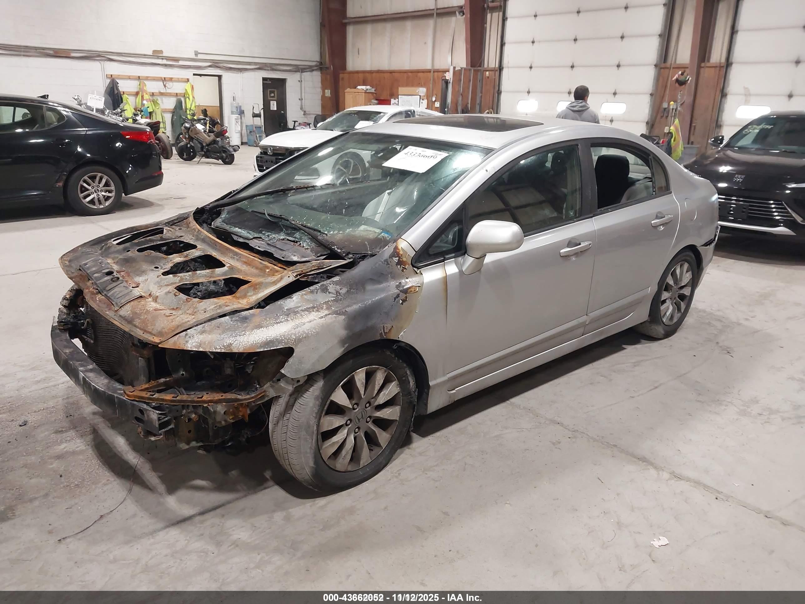 HONDA CIVIC image 2