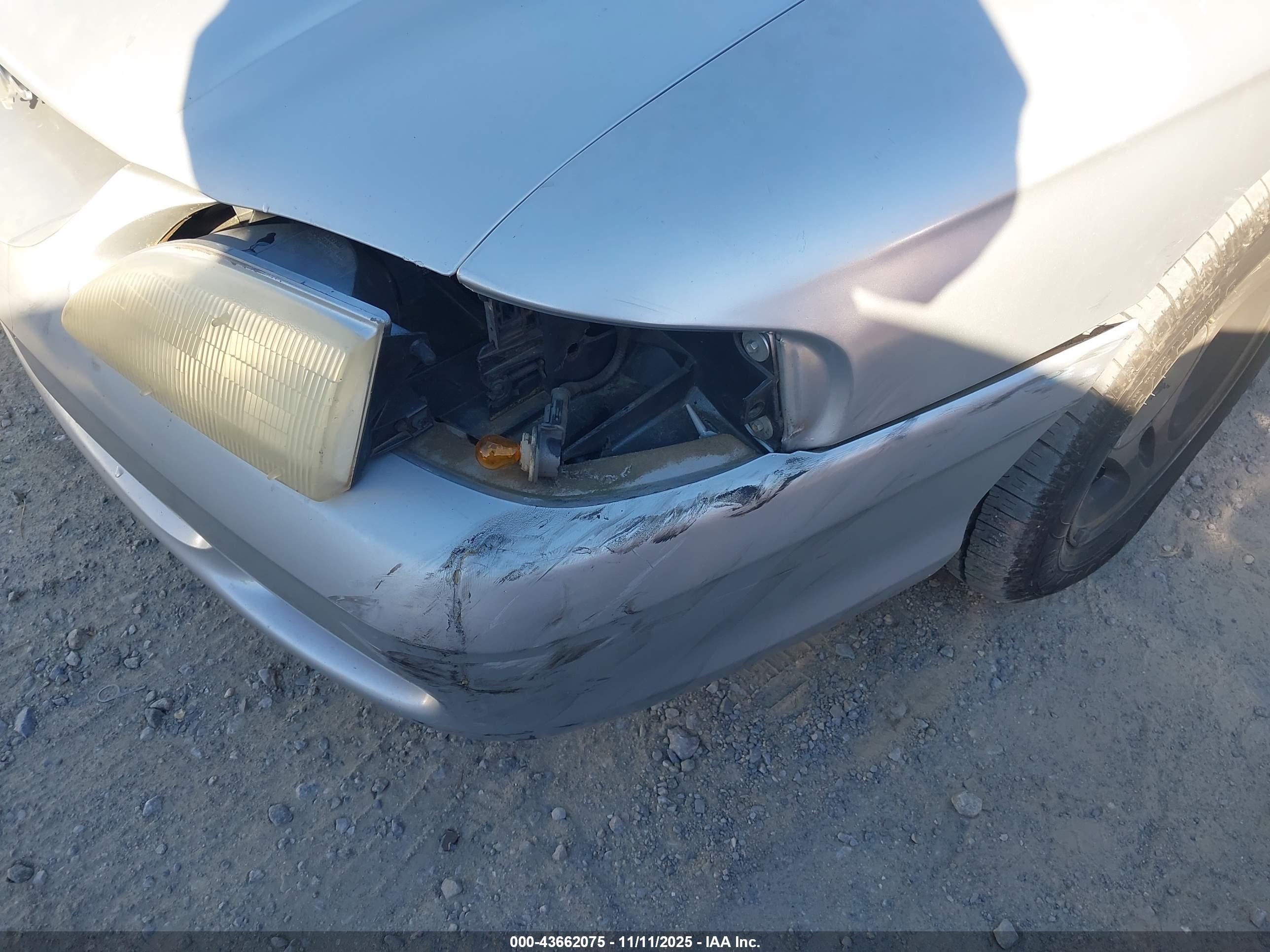 FORD MUSTANG image 6