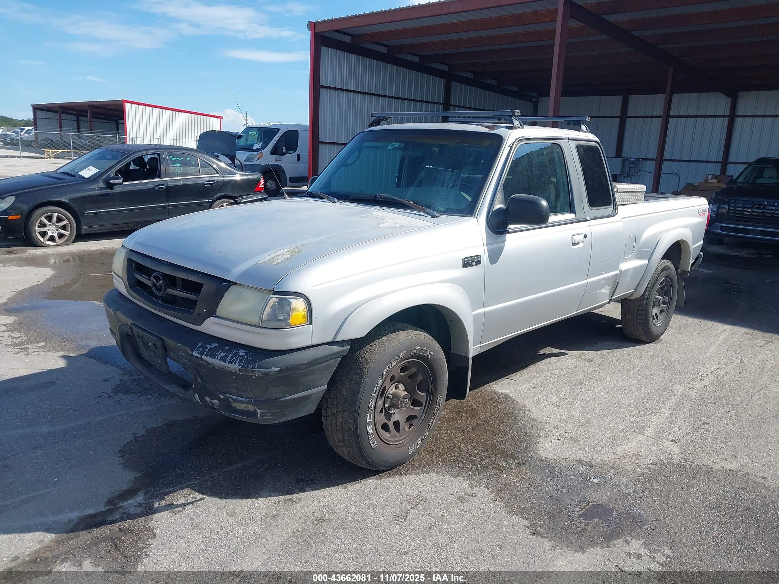 MAZDA B3000 image 2
