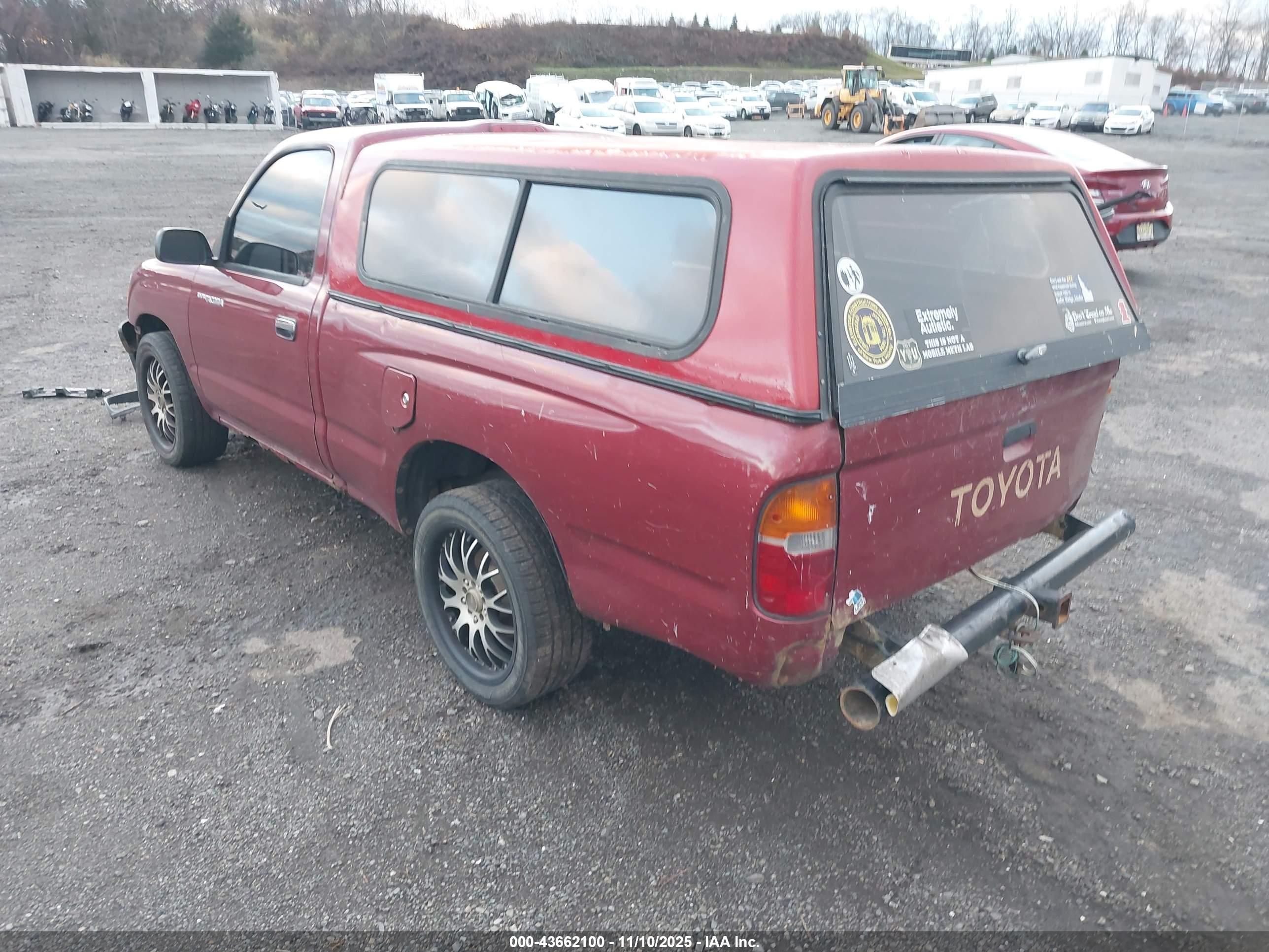 TOYOTA TACOMA image 3