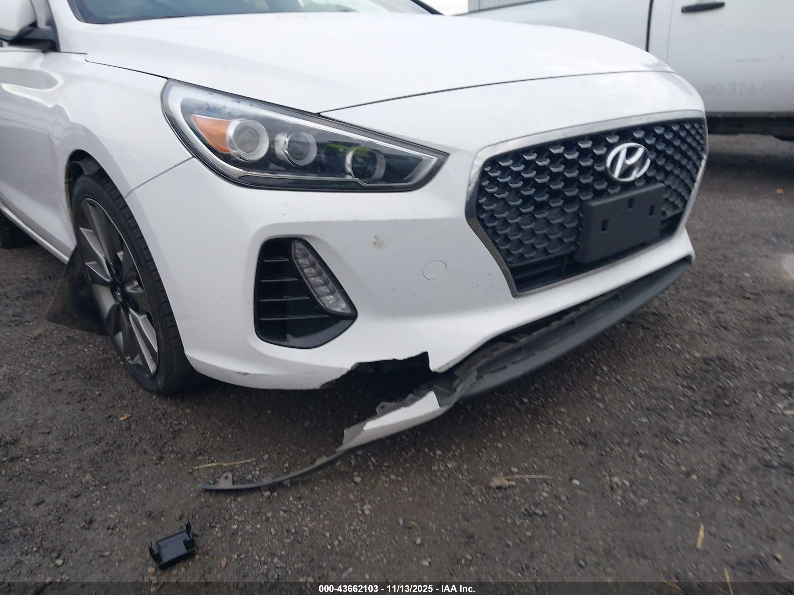HYUNDAI ELANTRA image 6