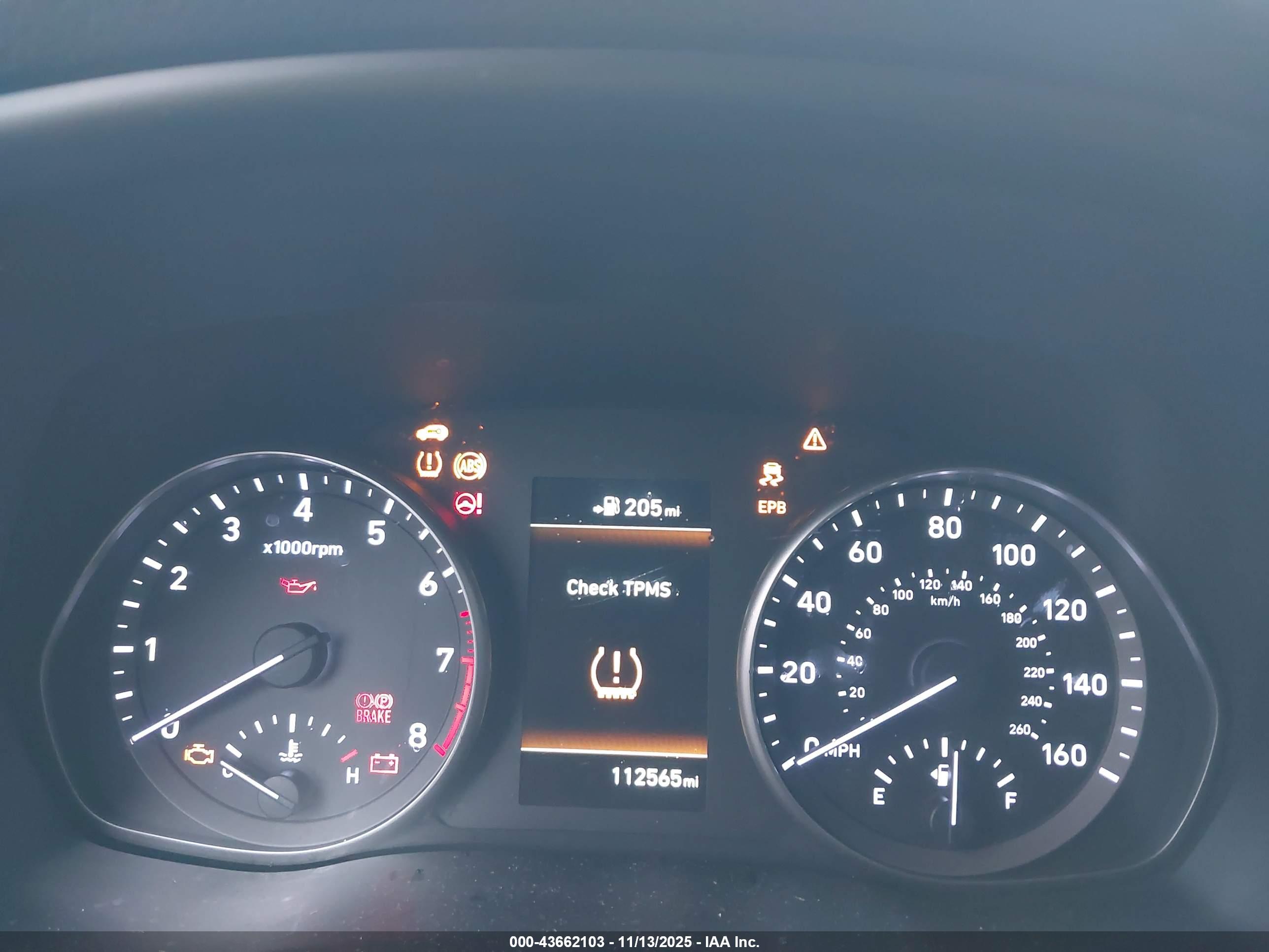 HYUNDAI ELANTRA image 7