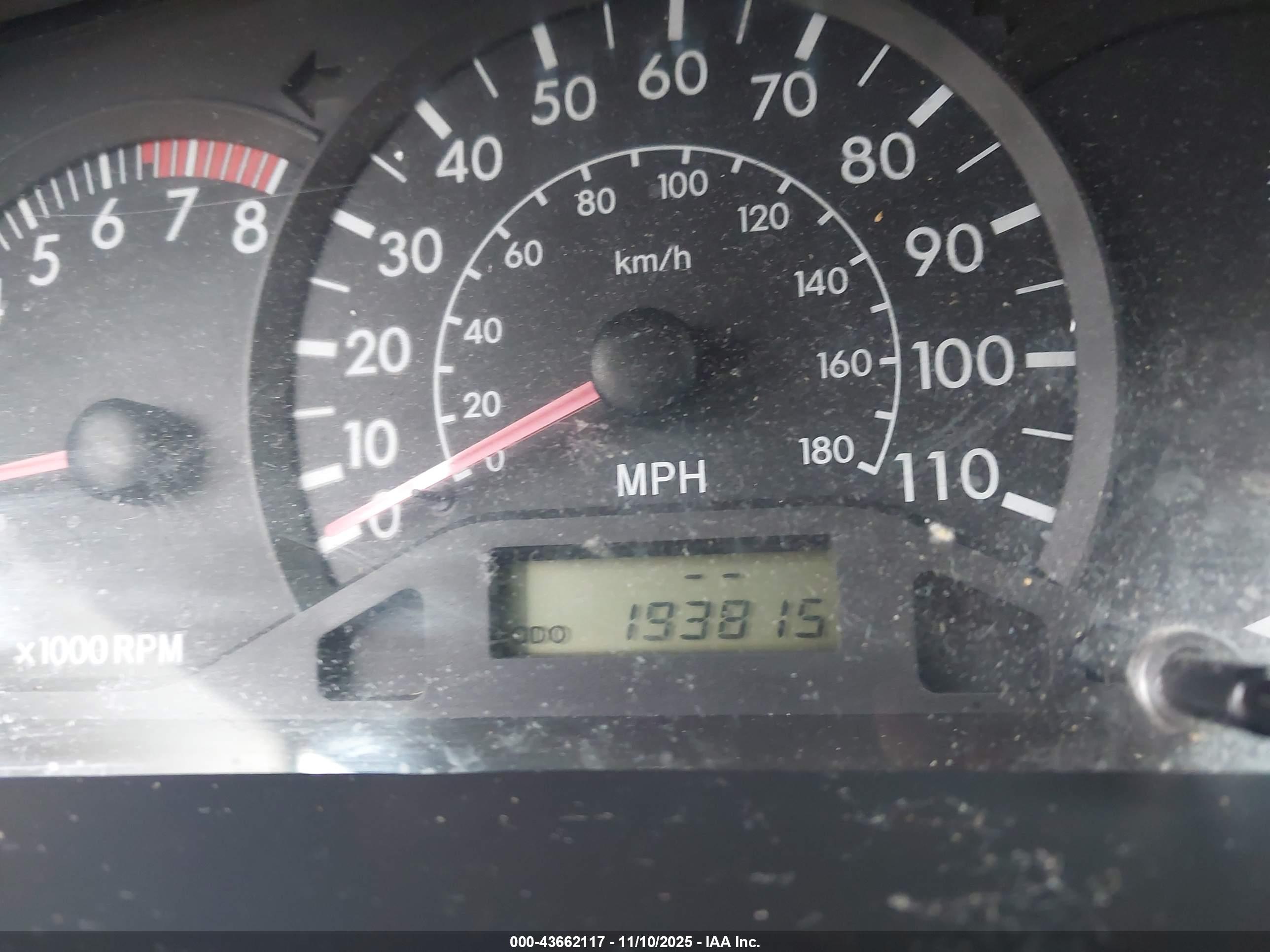 TOYOTA COROLLA image 7