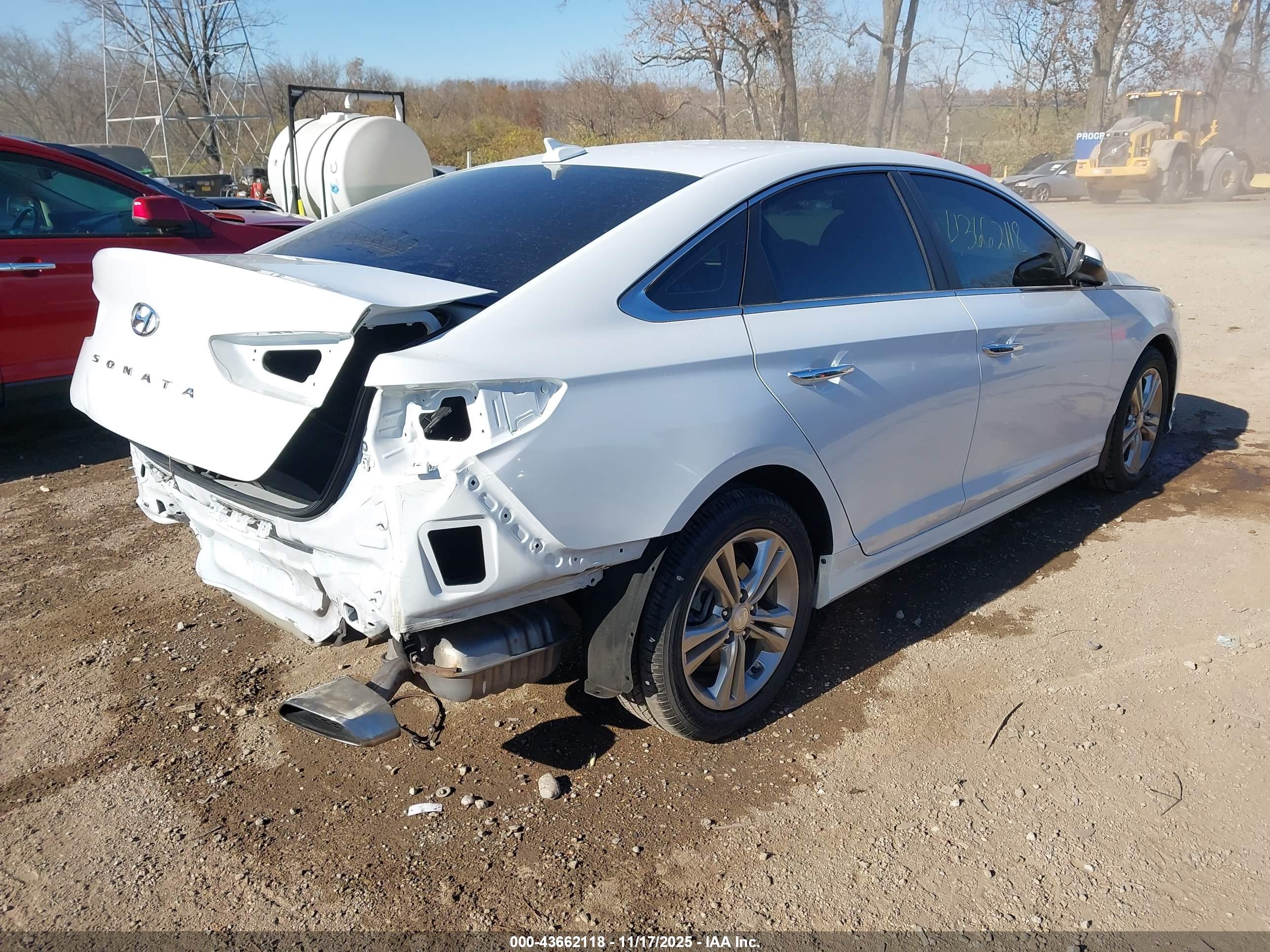 HYUNDAI SONATA image 4