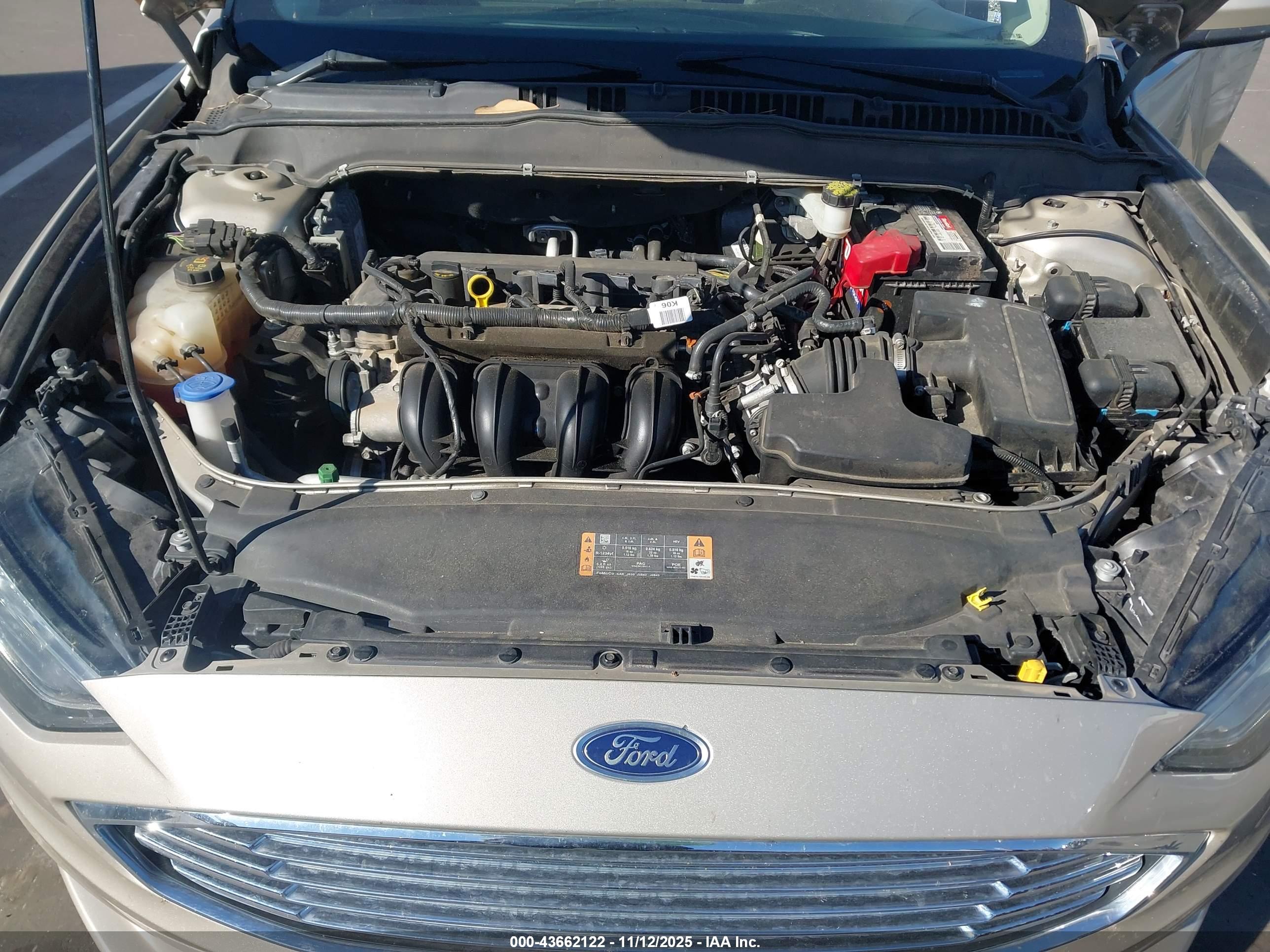 FORD FUSION image 10