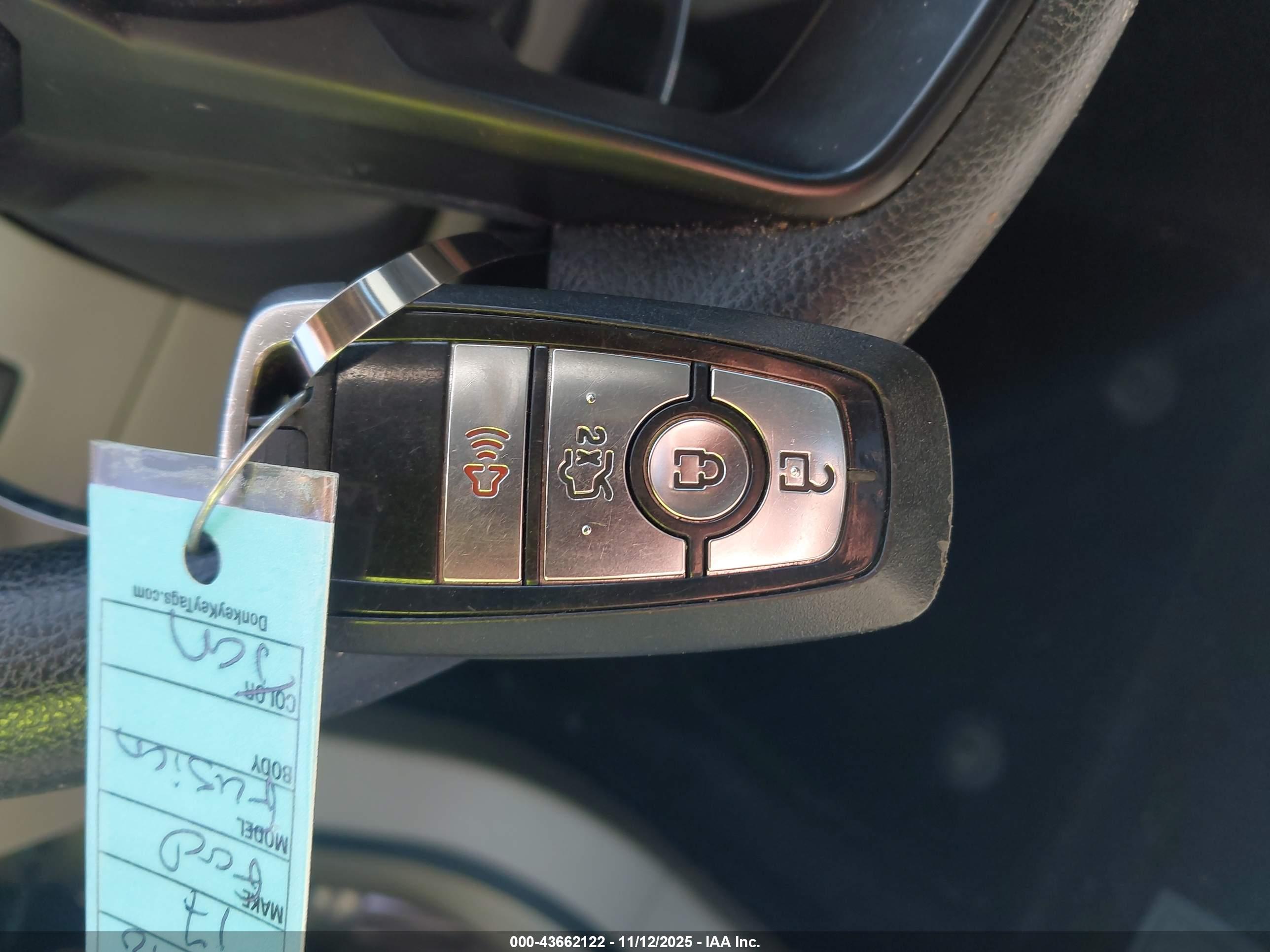 FORD FUSION image 11