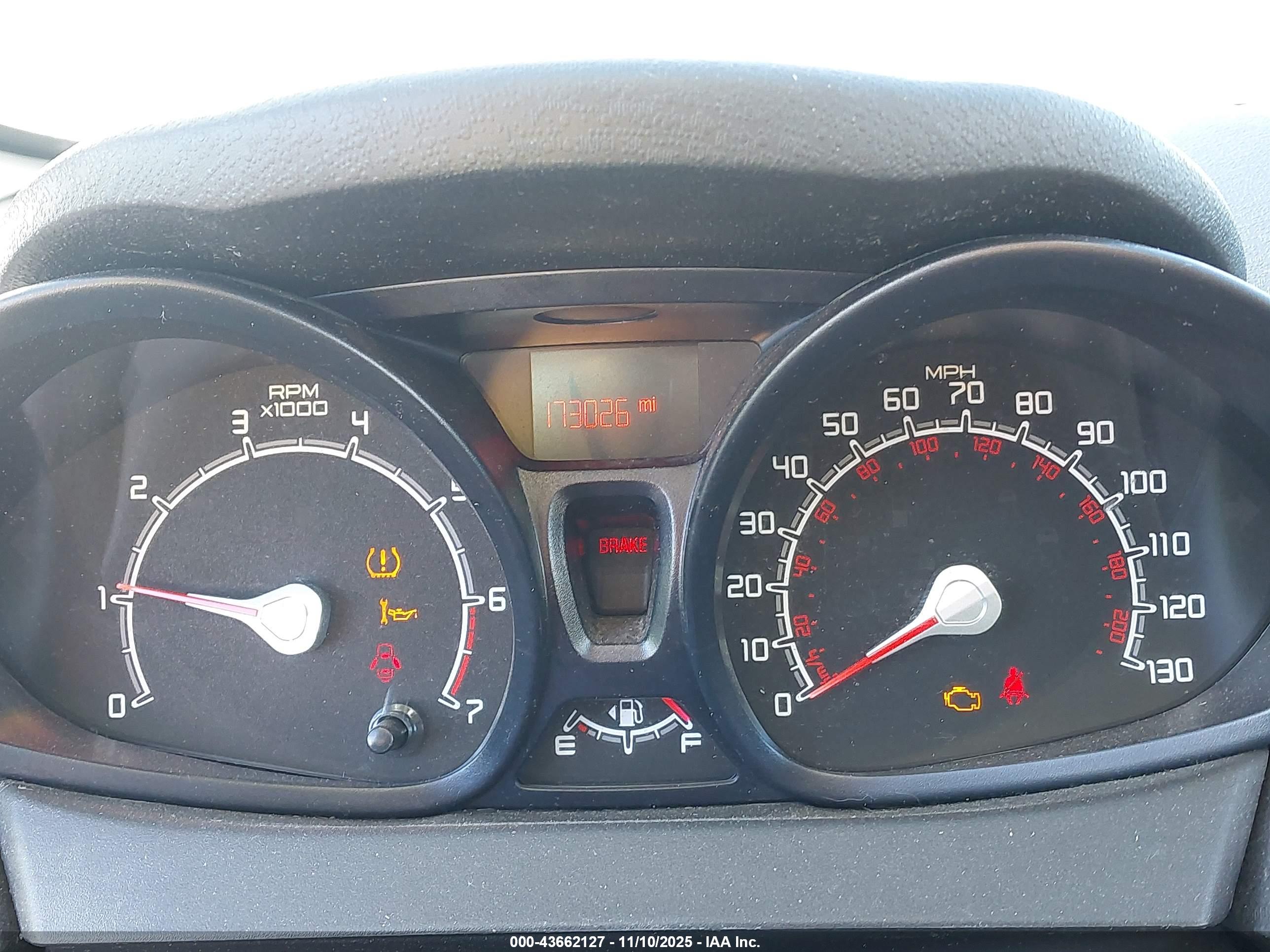 FORD FIESTA image 7