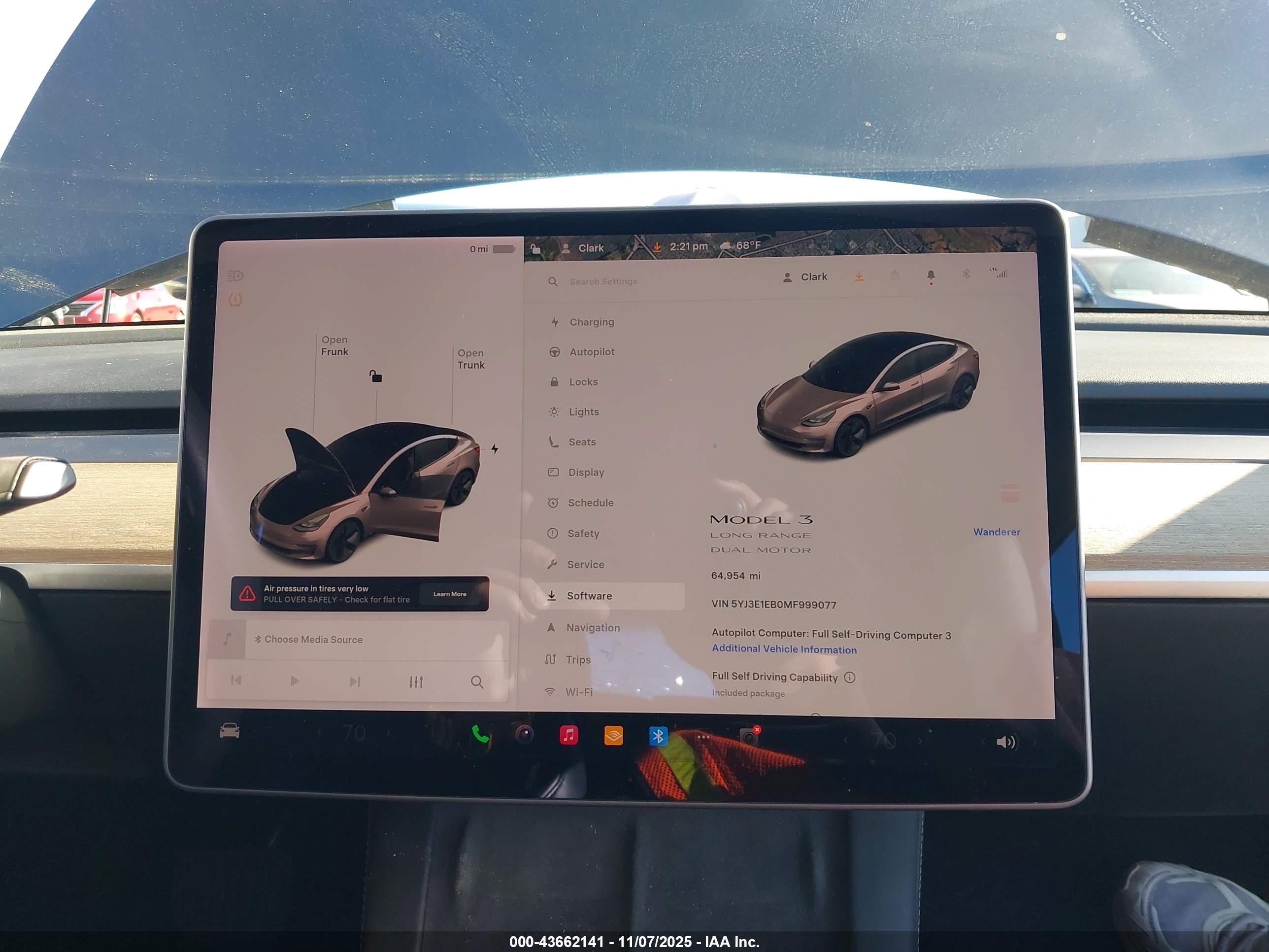 TESLA MODEL image 7