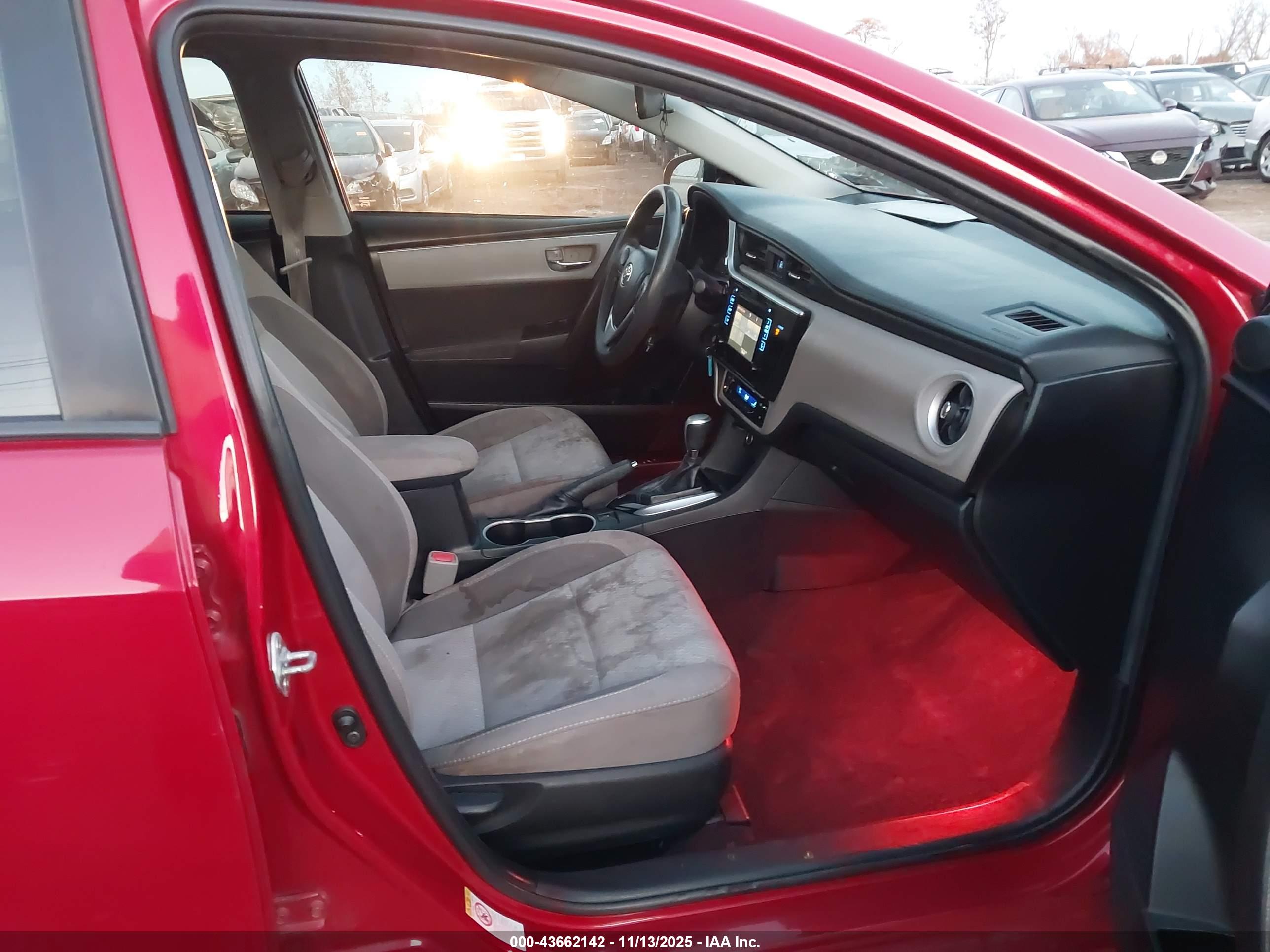TOYOTA COROLLA image 5