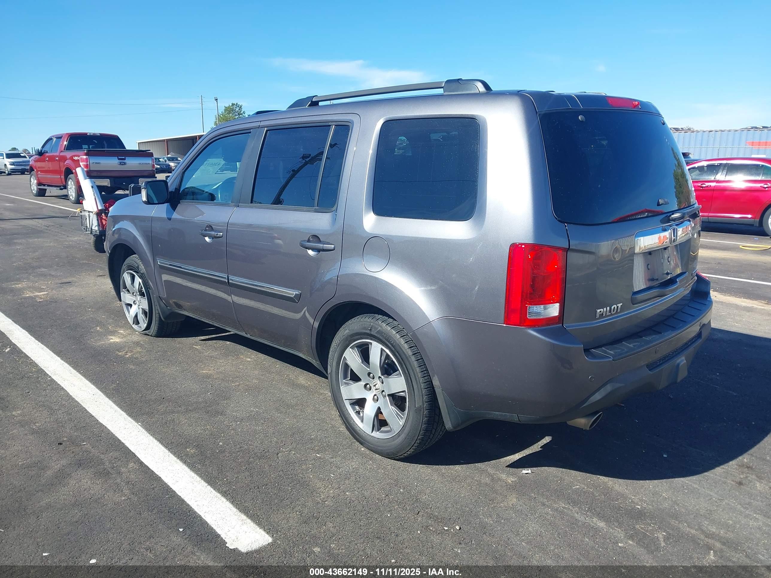 HONDA PILOT image 3