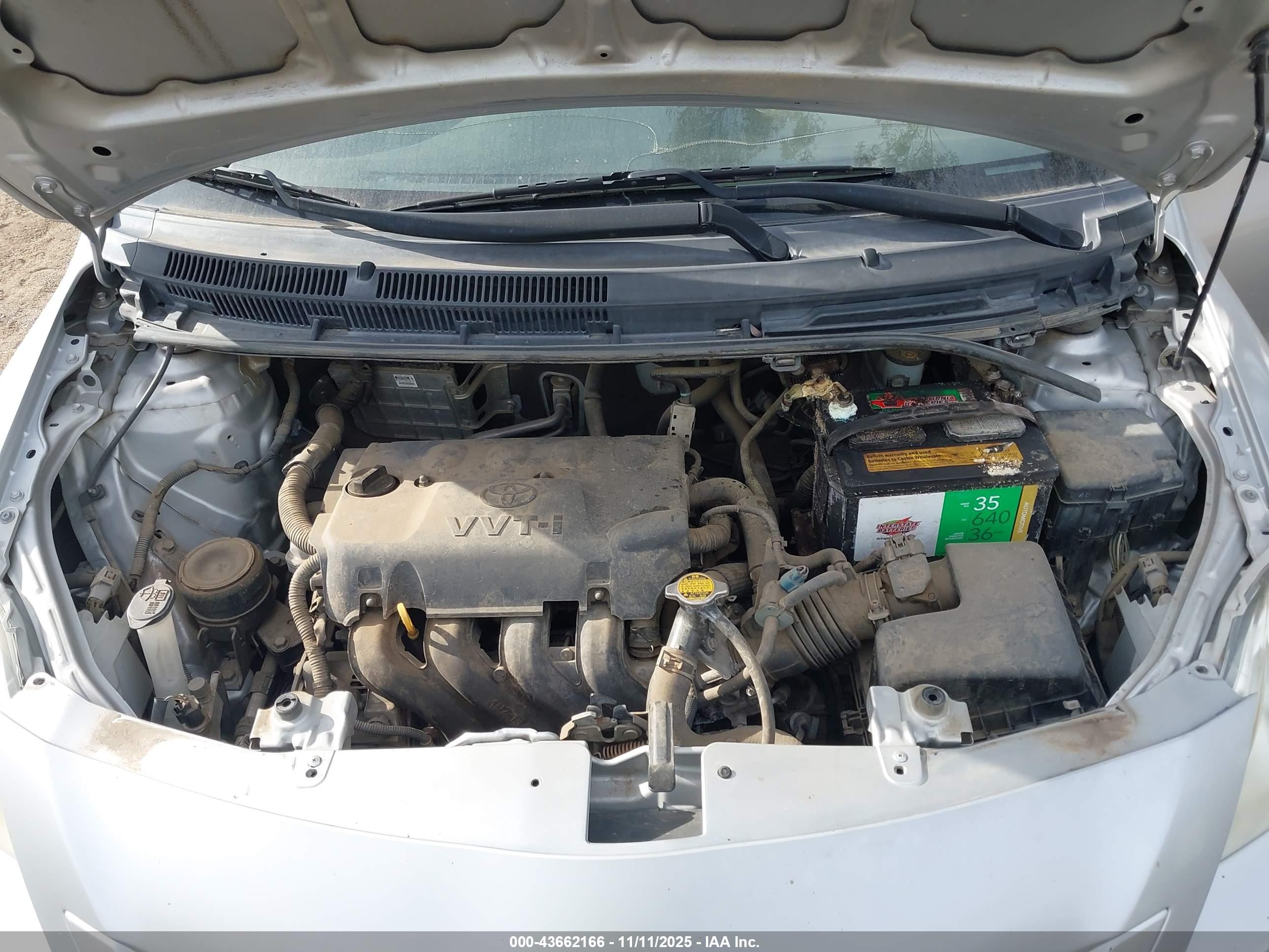 TOYOTA YARIS image 10