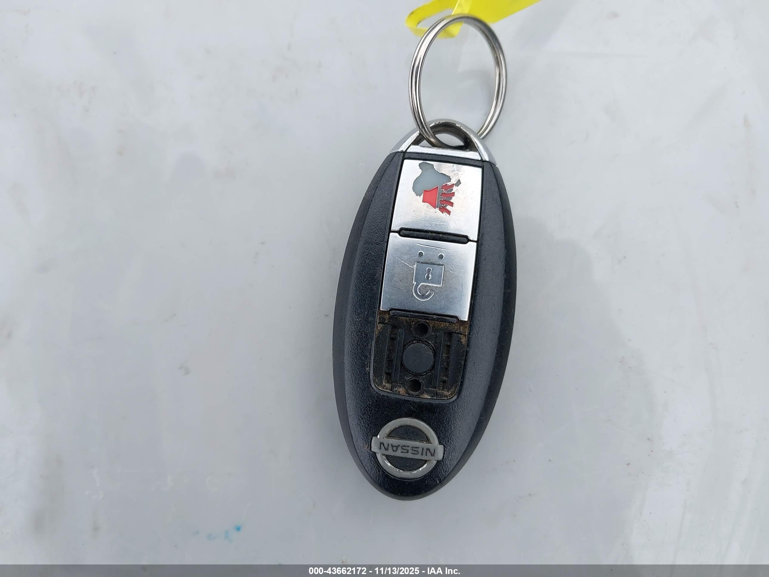 NISSAN ROGUE image 11