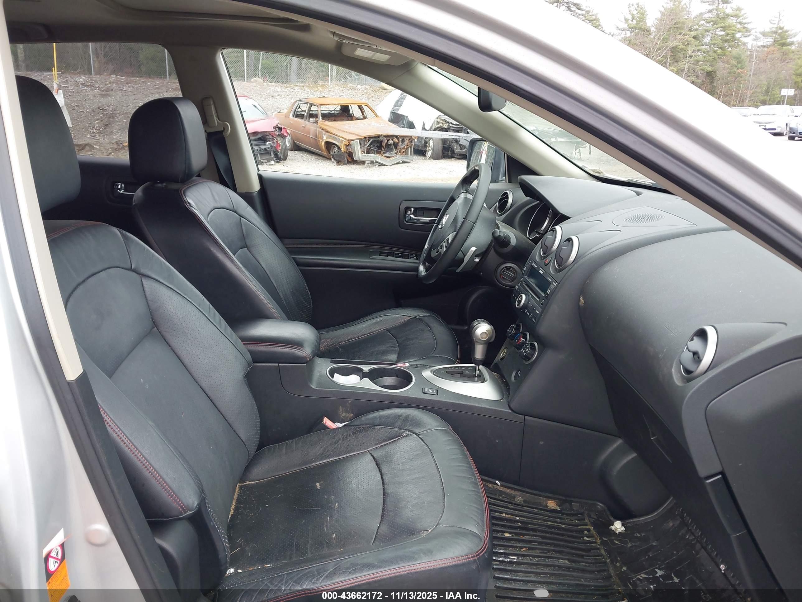 NISSAN ROGUE image 5