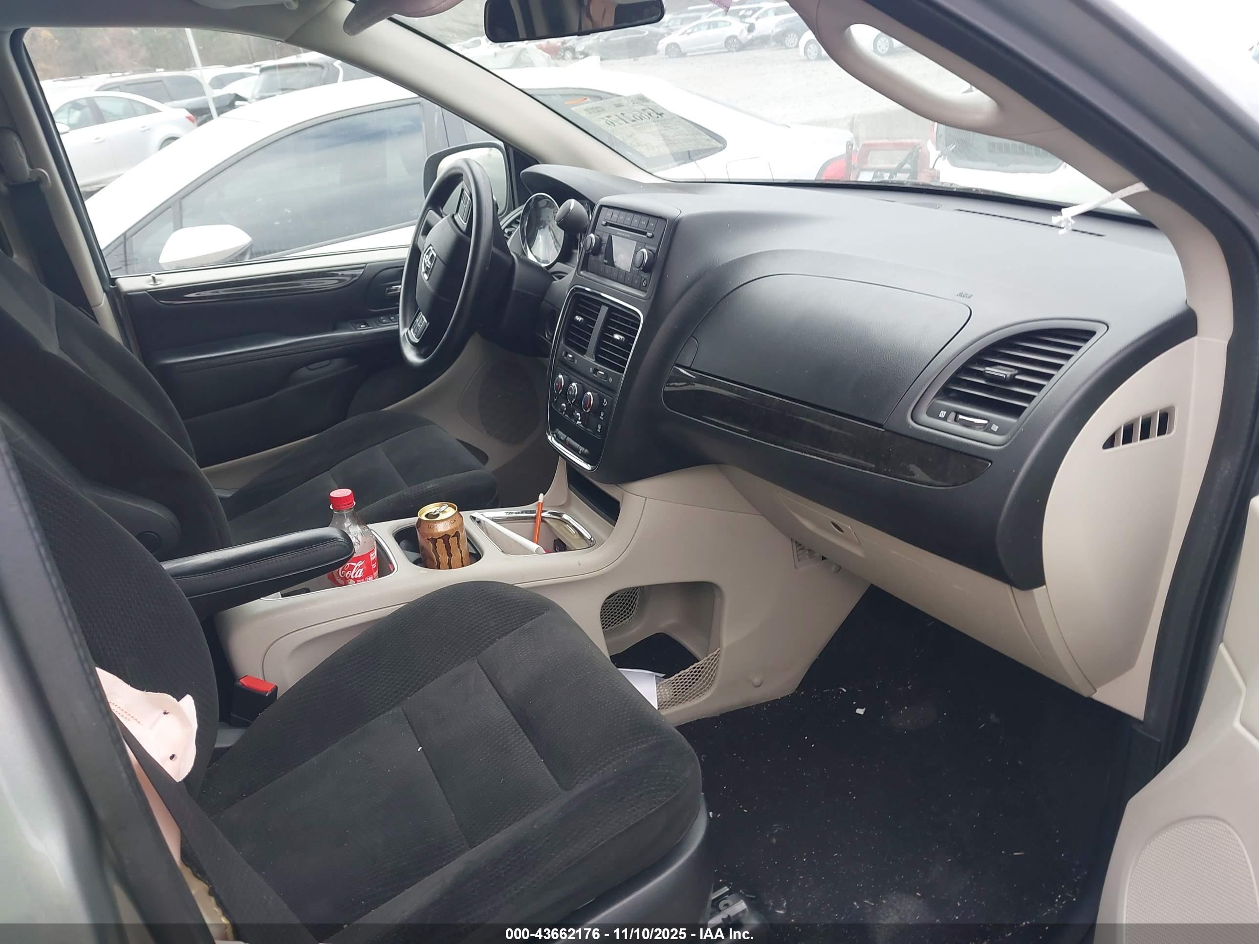 DODGE GRAND image 5