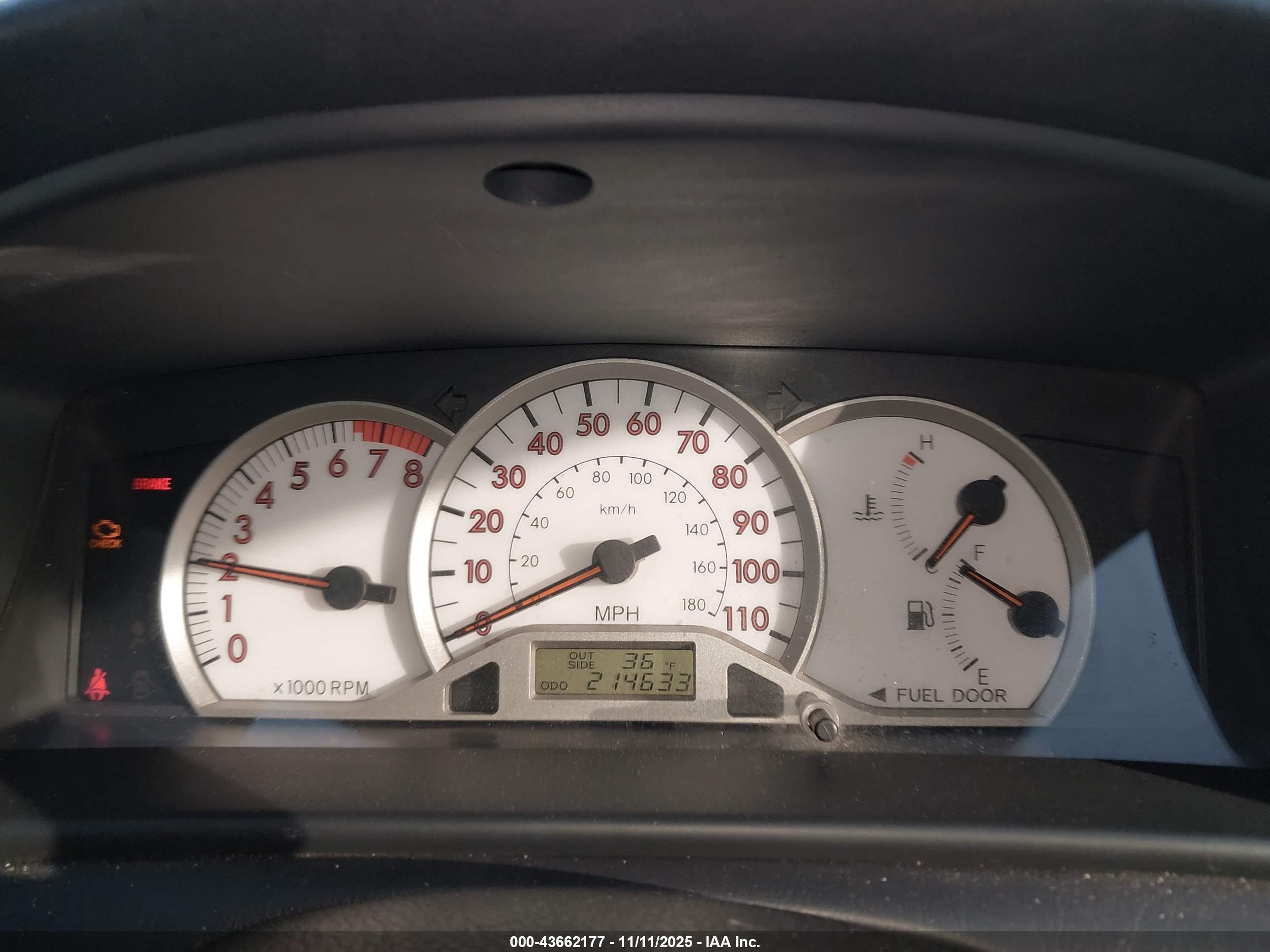 TOYOTA COROLLA image 7