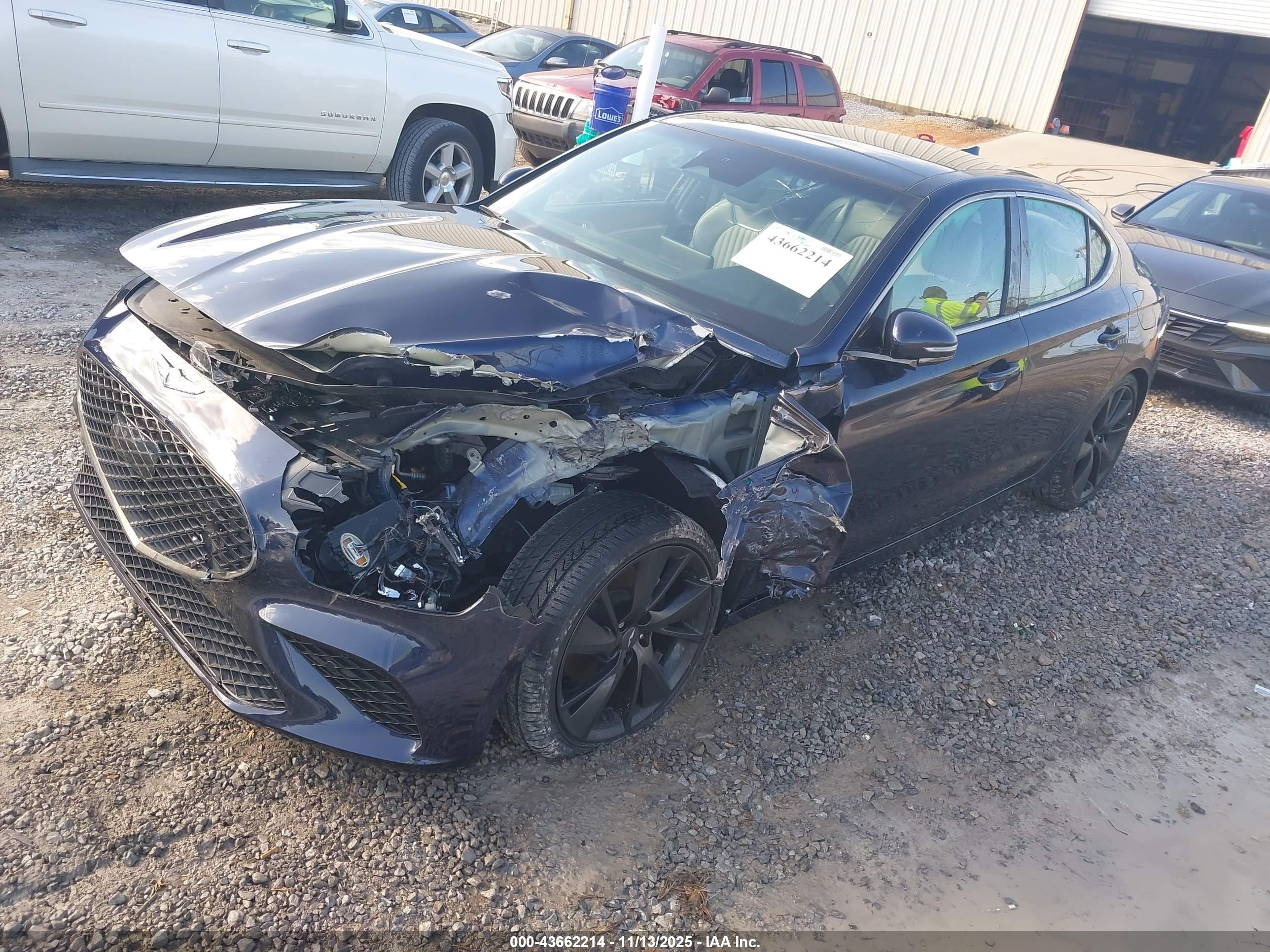 GENESIS G70 image 2