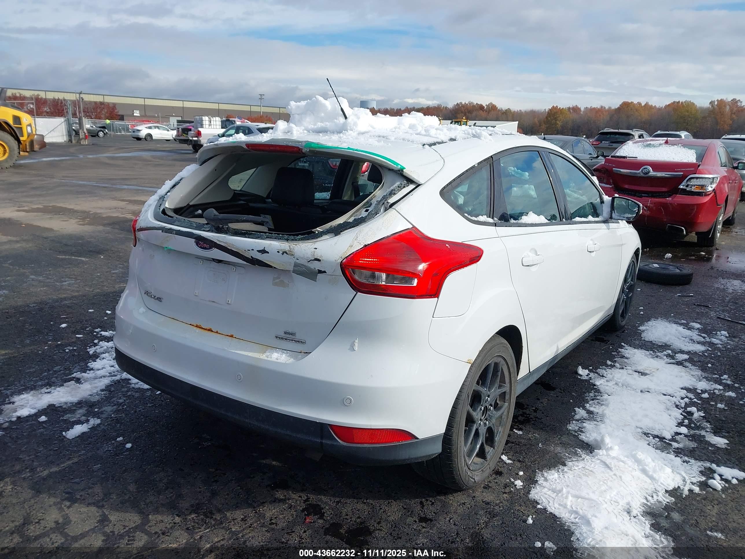 FORD FOCUS image 4
