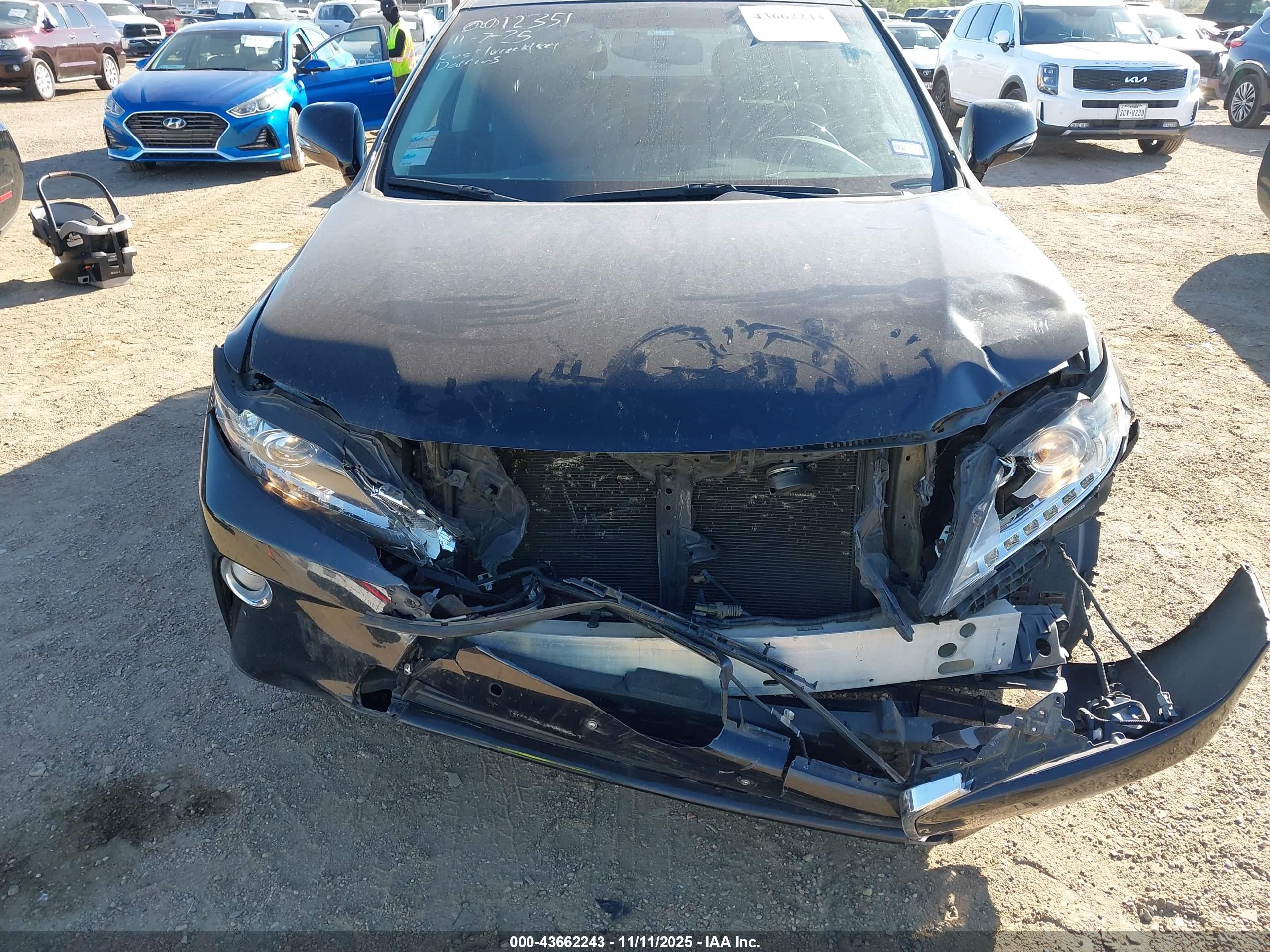 LEXUS RX image 6