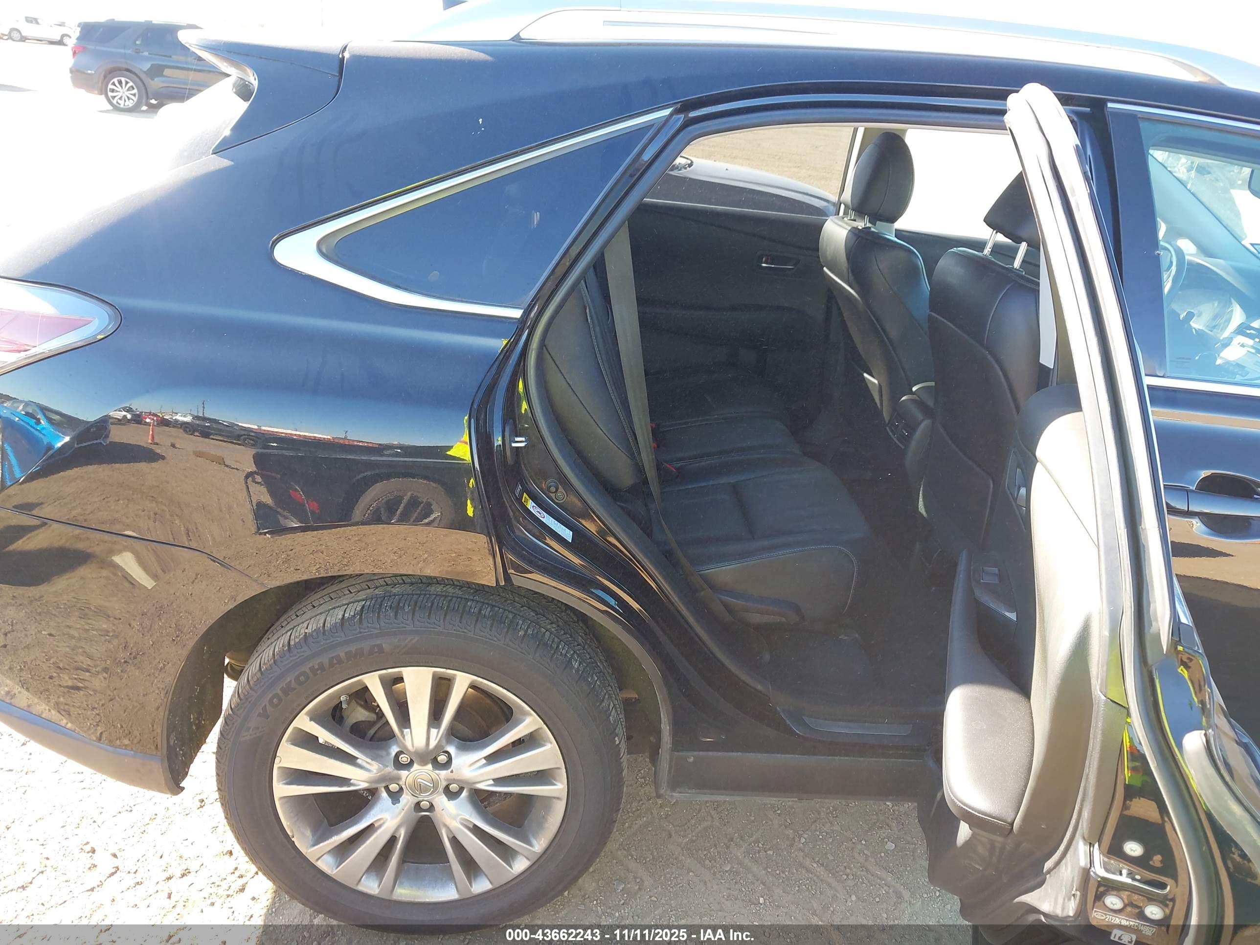 LEXUS RX image 8