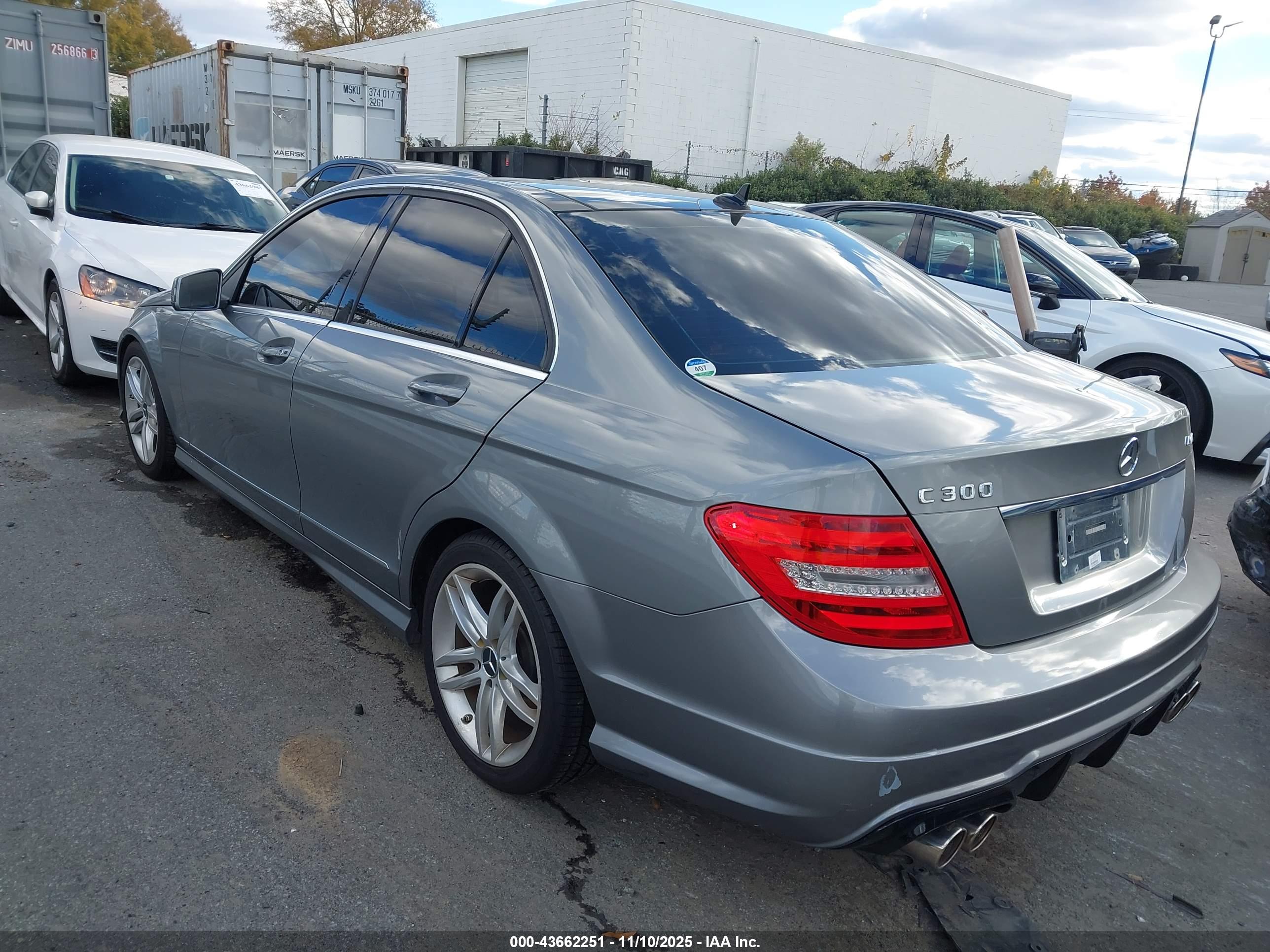 MERCEDES-BENZ C image 3