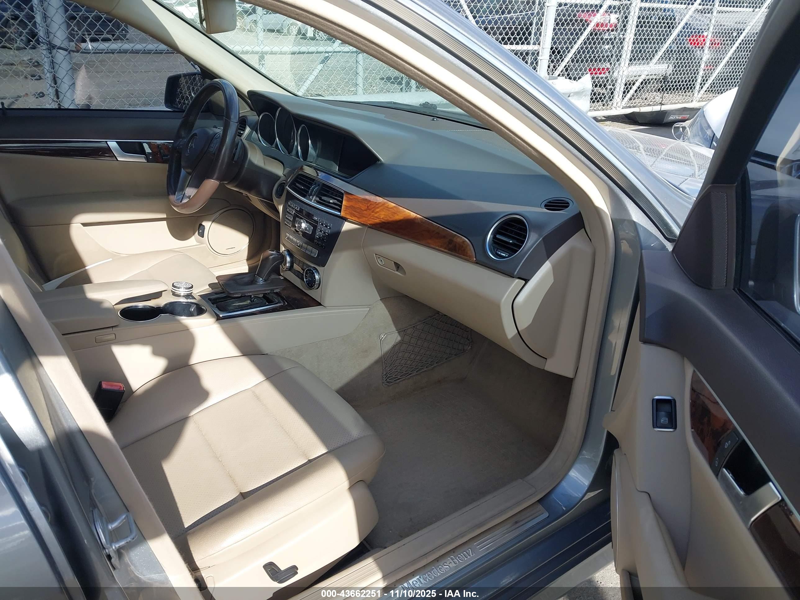 MERCEDES-BENZ C image 5