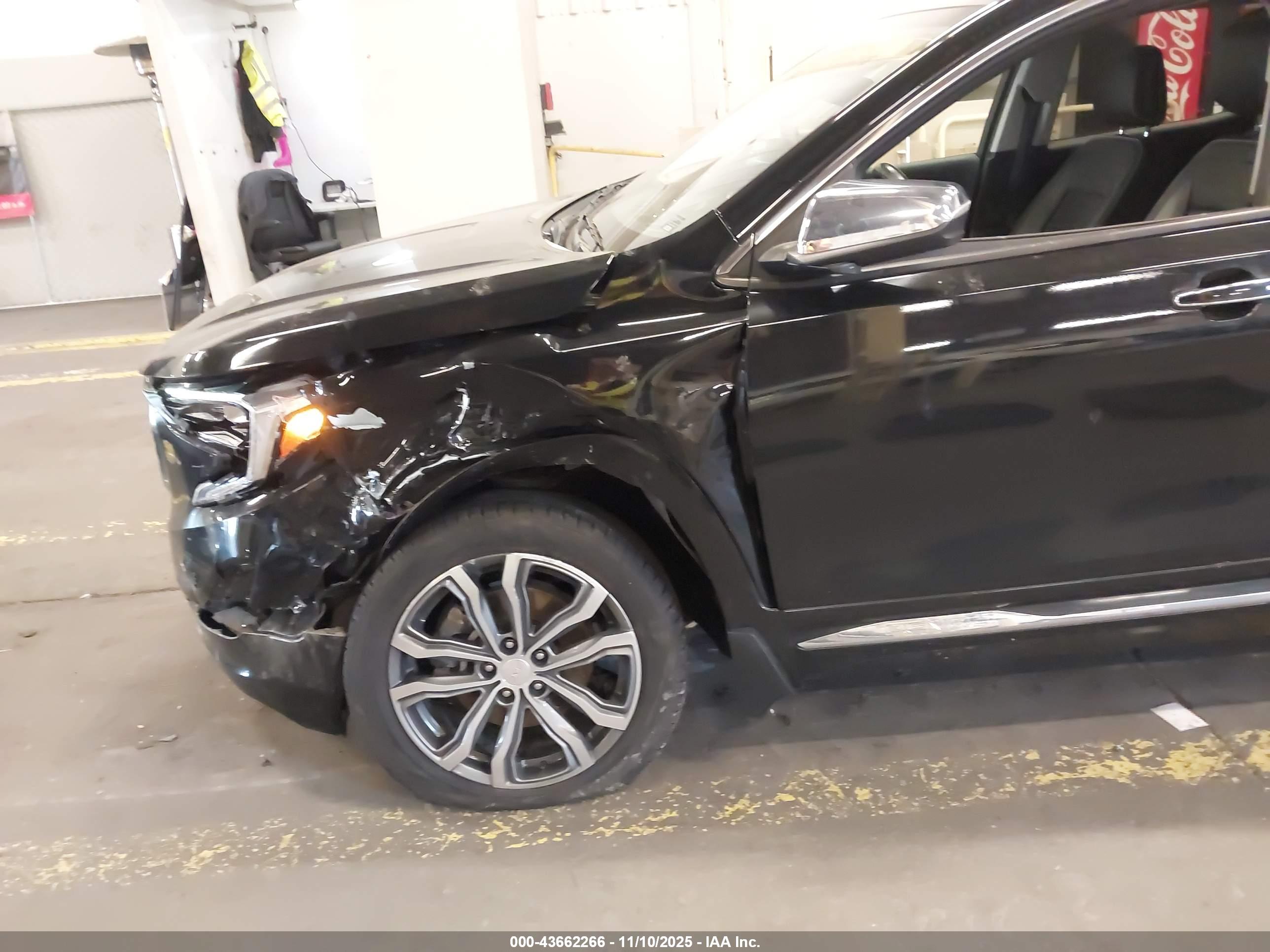 GMC TERRAIN image 6