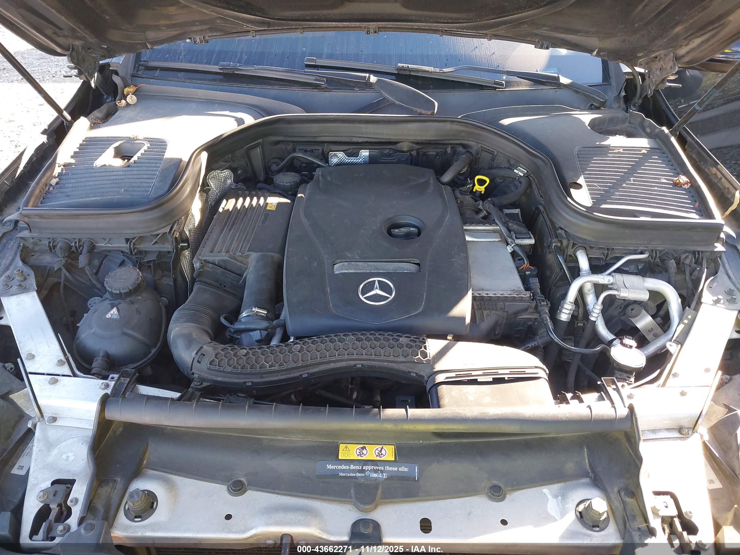 MERCEDES-BENZ GLC image 10