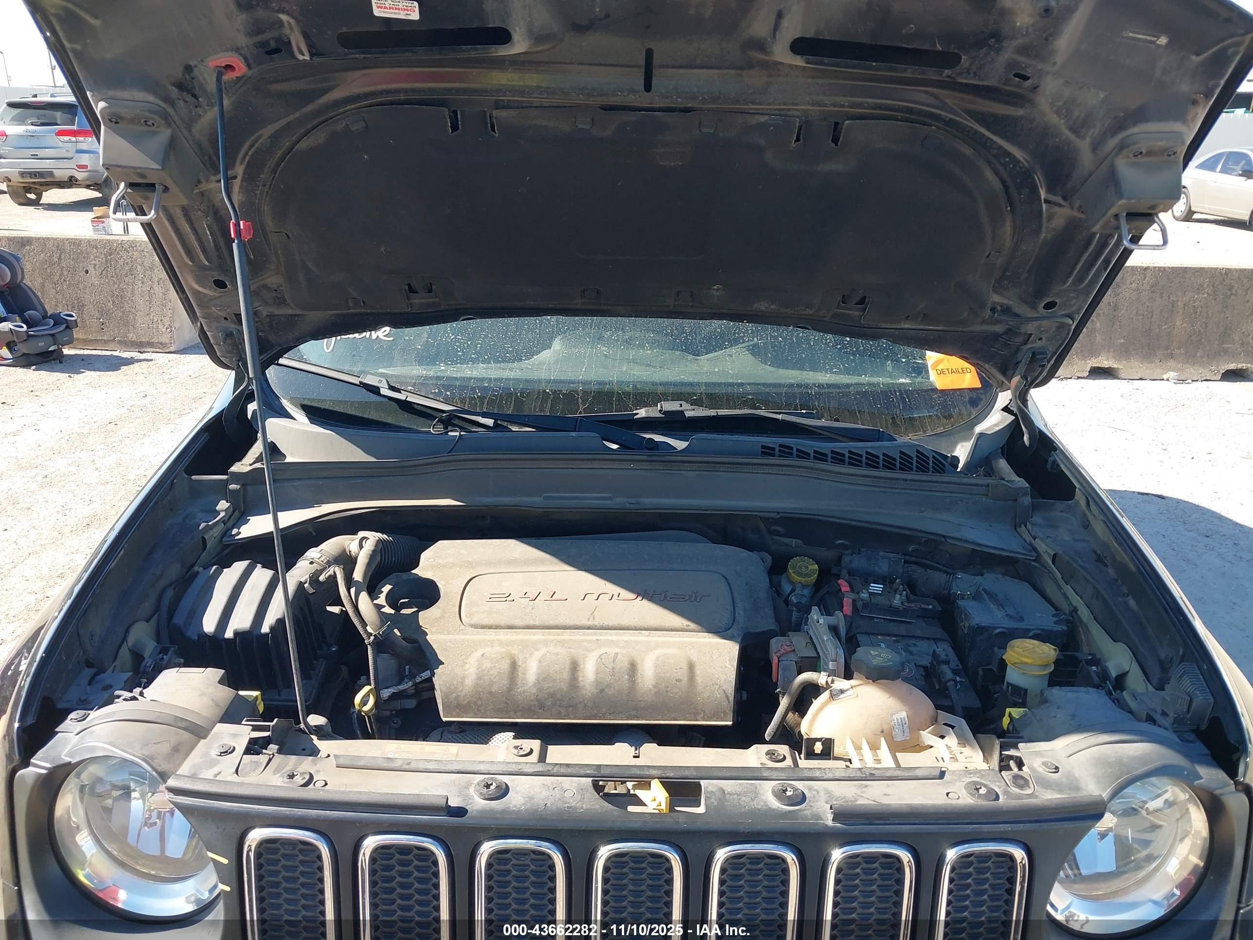 JEEP RENEGADE image 10