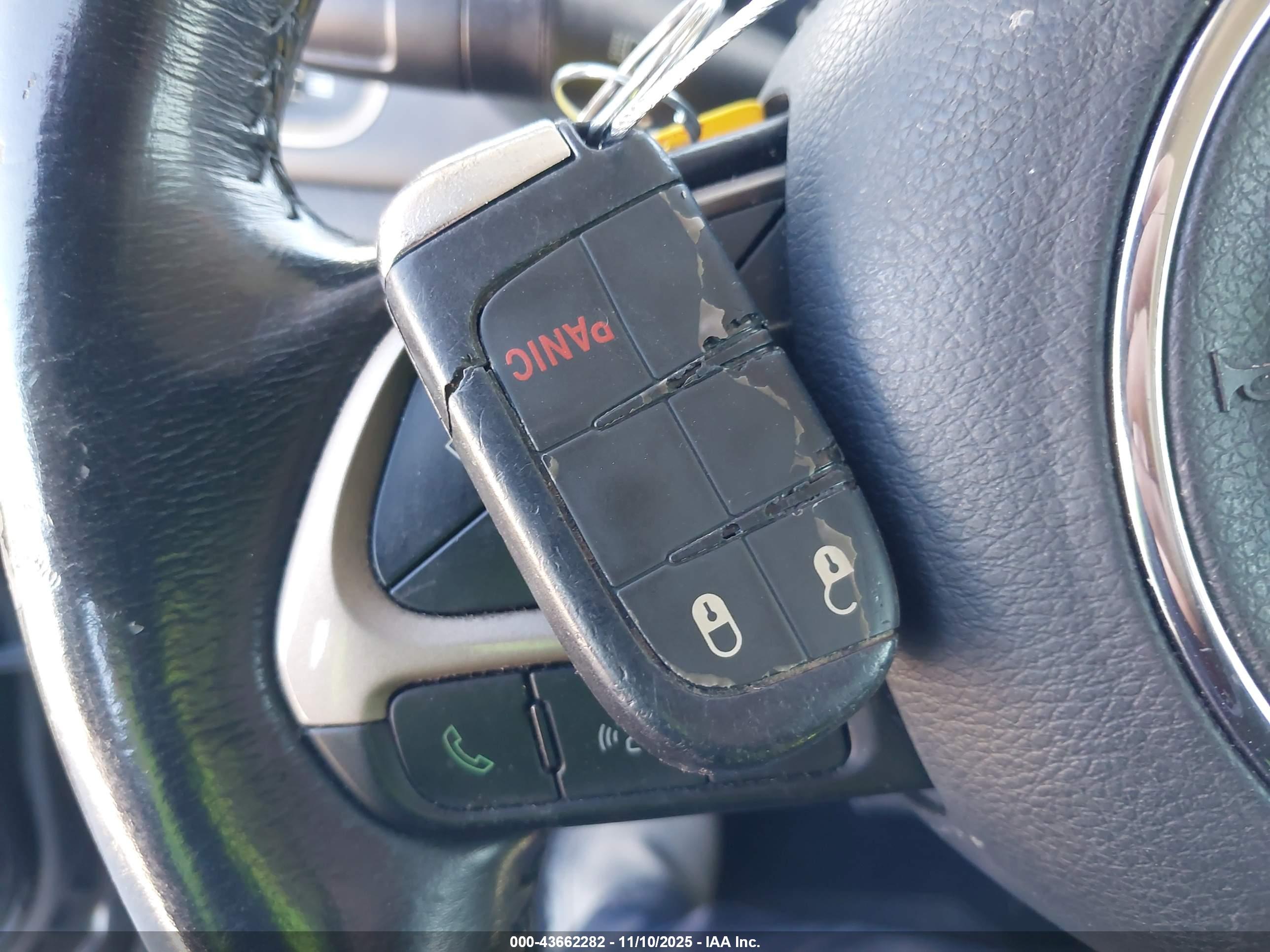 JEEP RENEGADE image 11