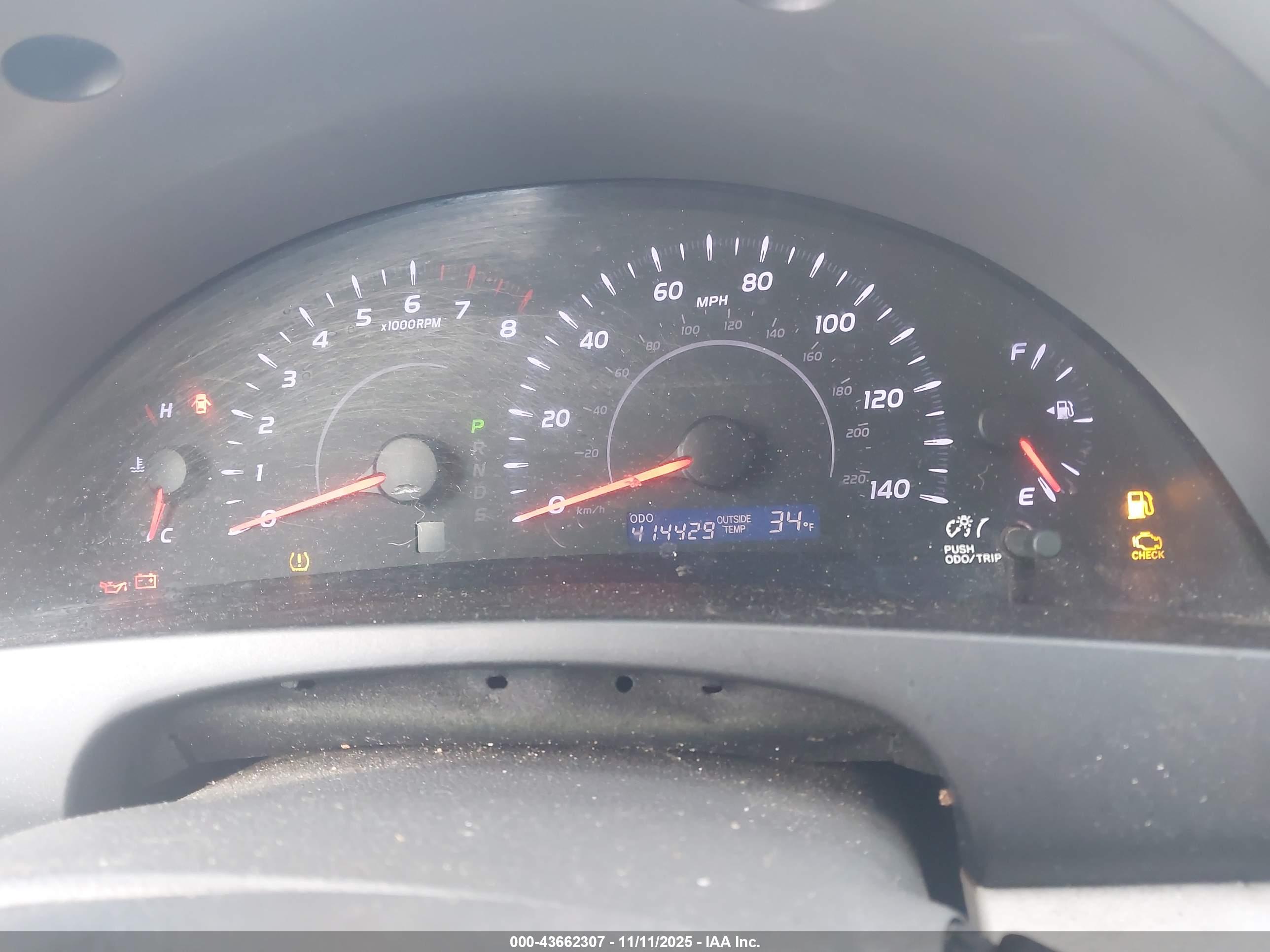 TOYOTA CAMRY image 7