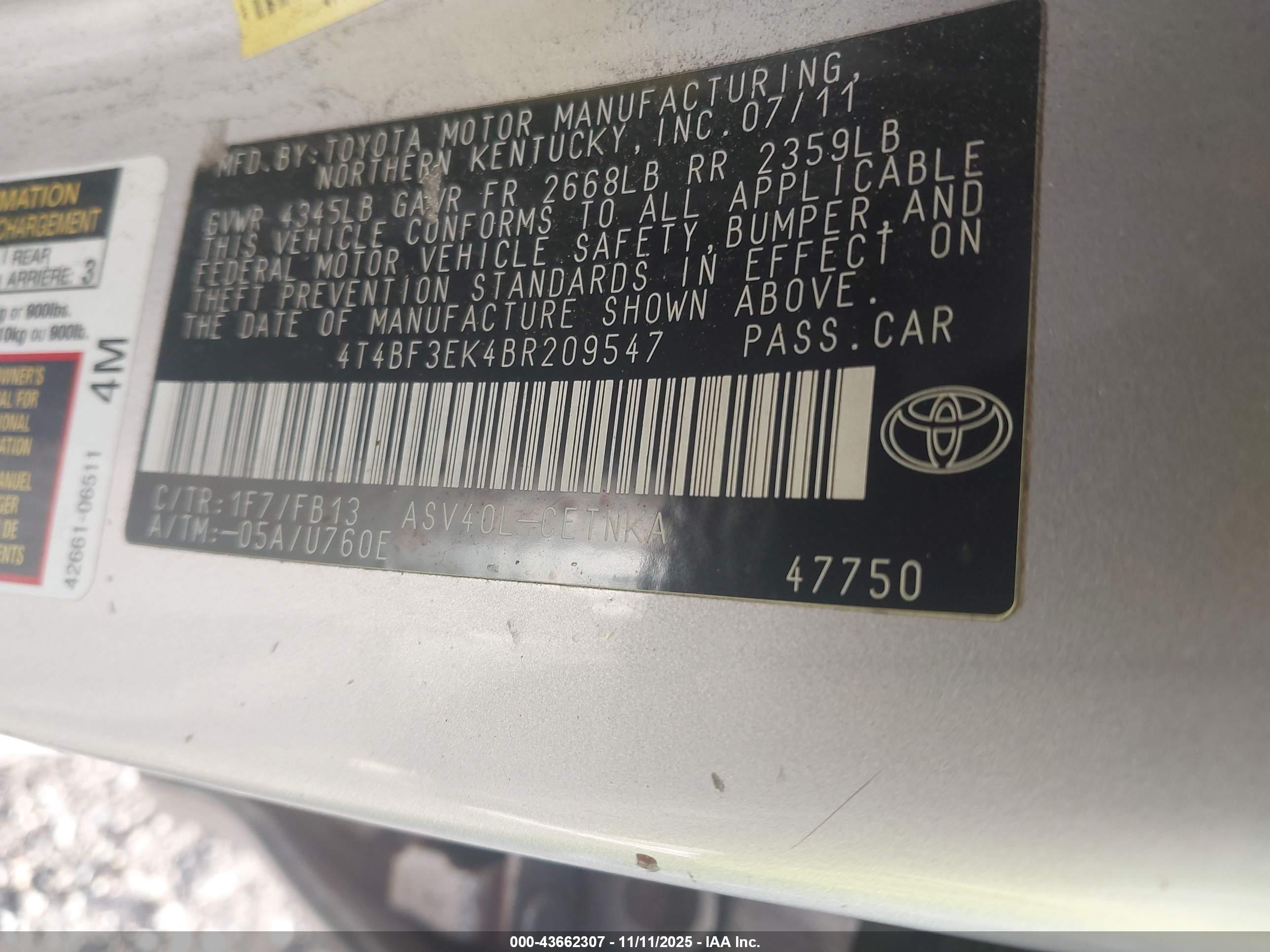 TOYOTA CAMRY image 9
