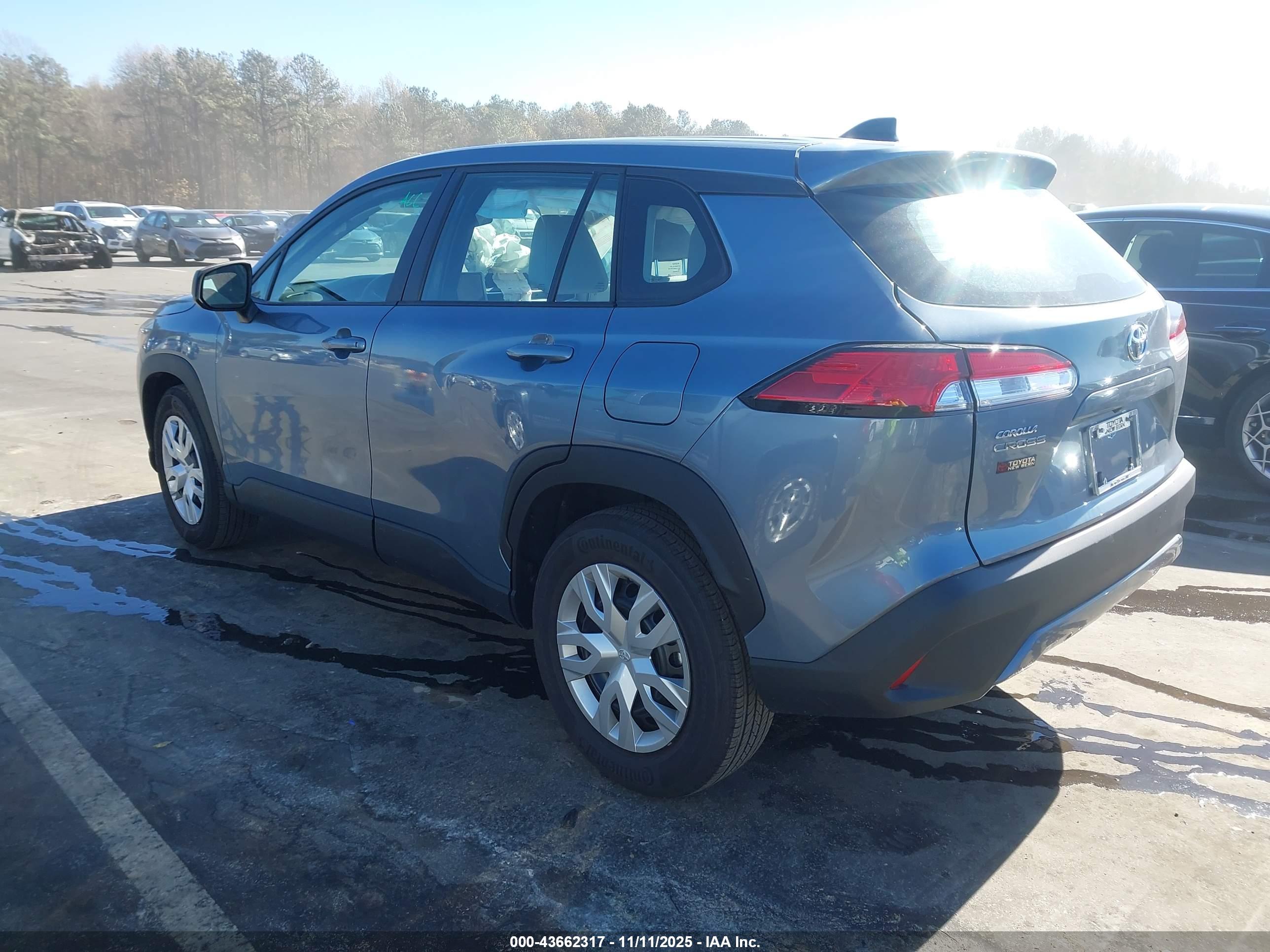 TOYOTA COROLLA image 3