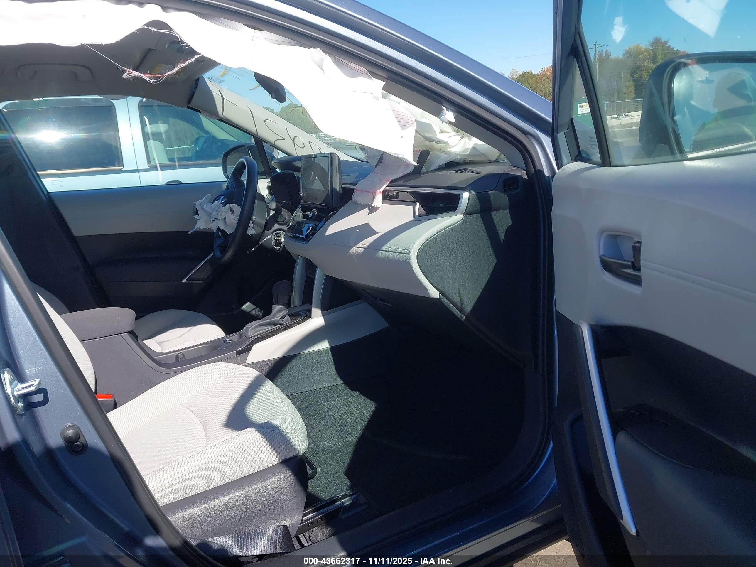 TOYOTA COROLLA image 5