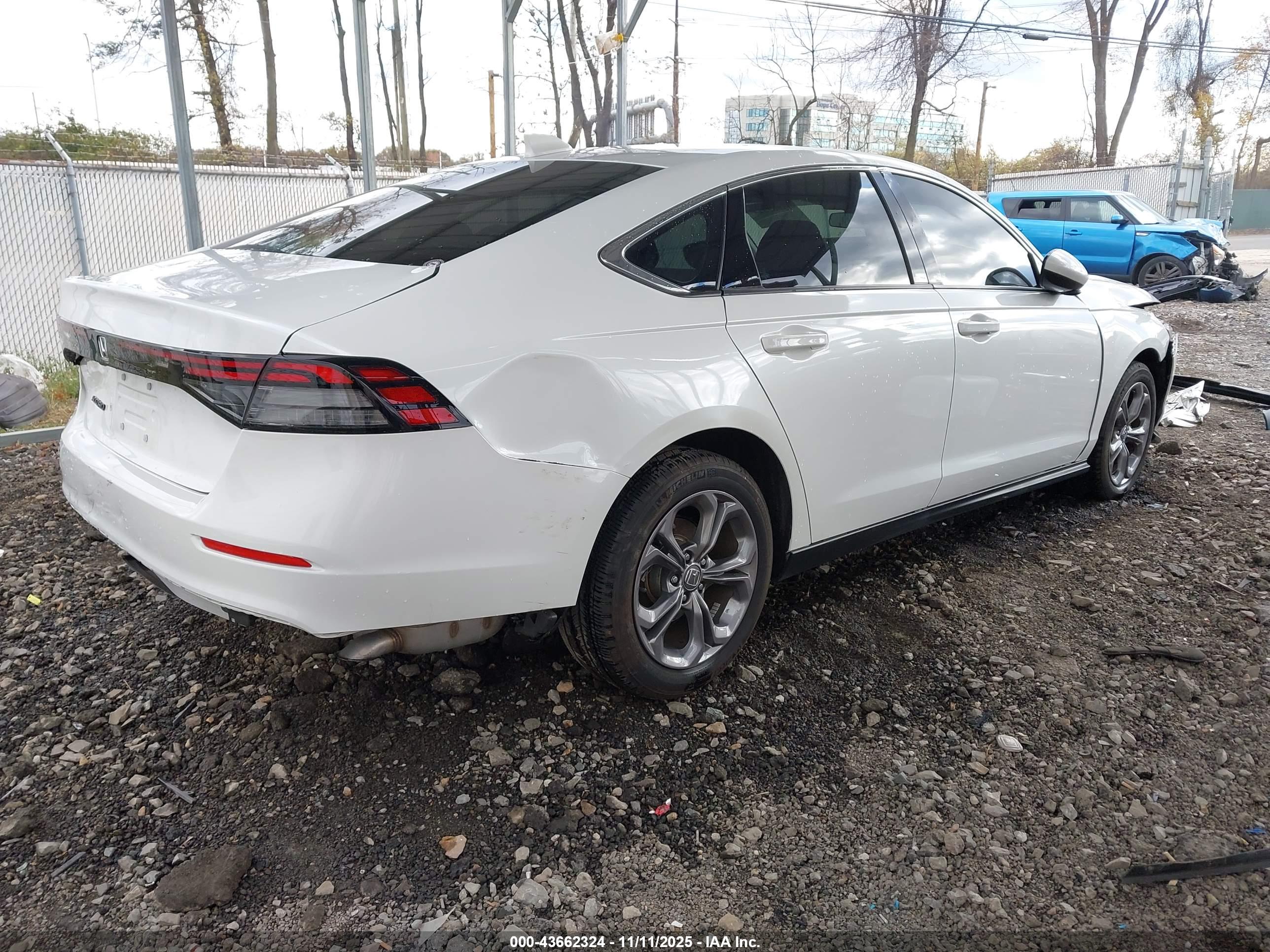 HONDA ACCORD image 4