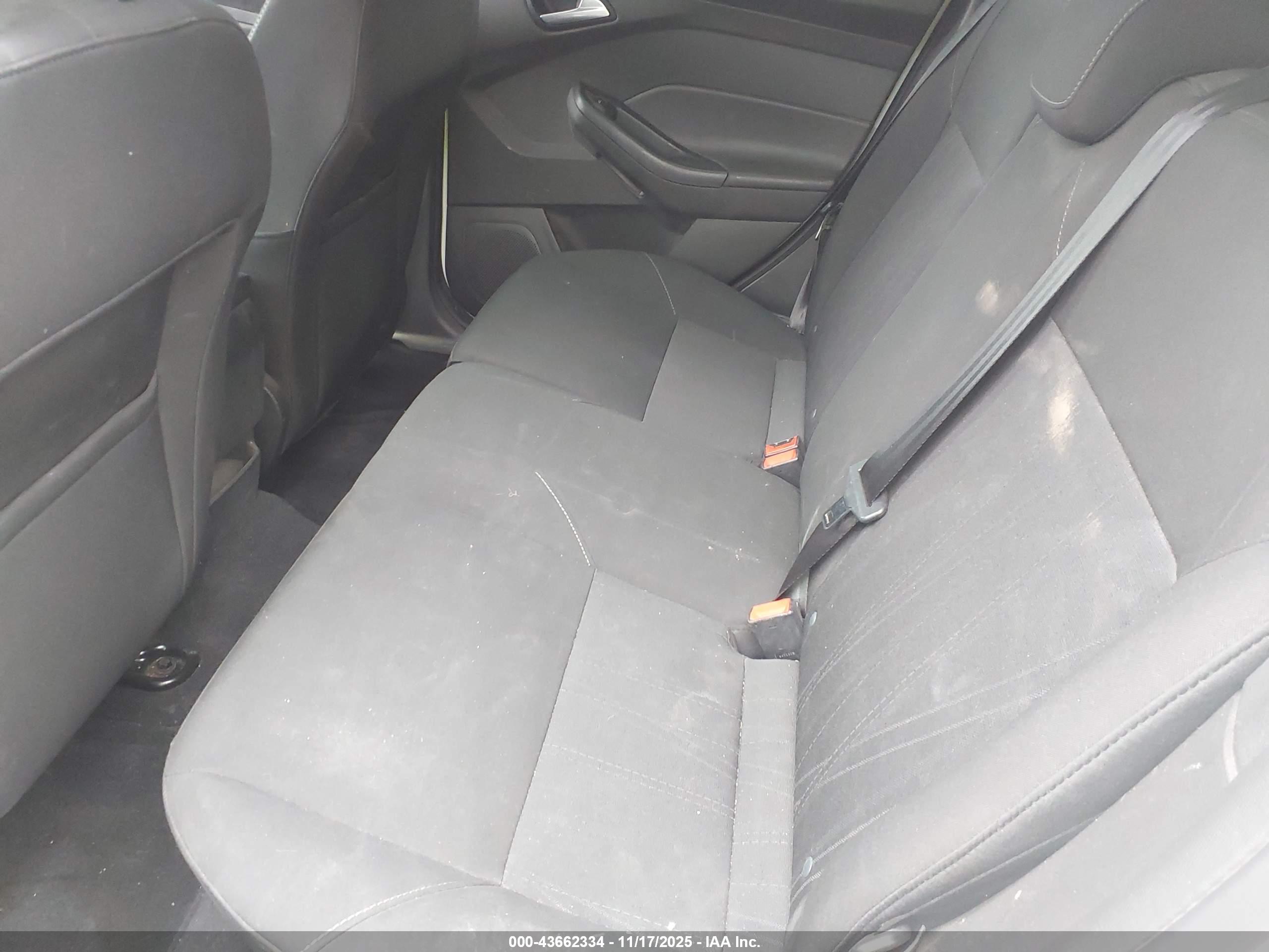 CHRYSLER PACIFICA image 8