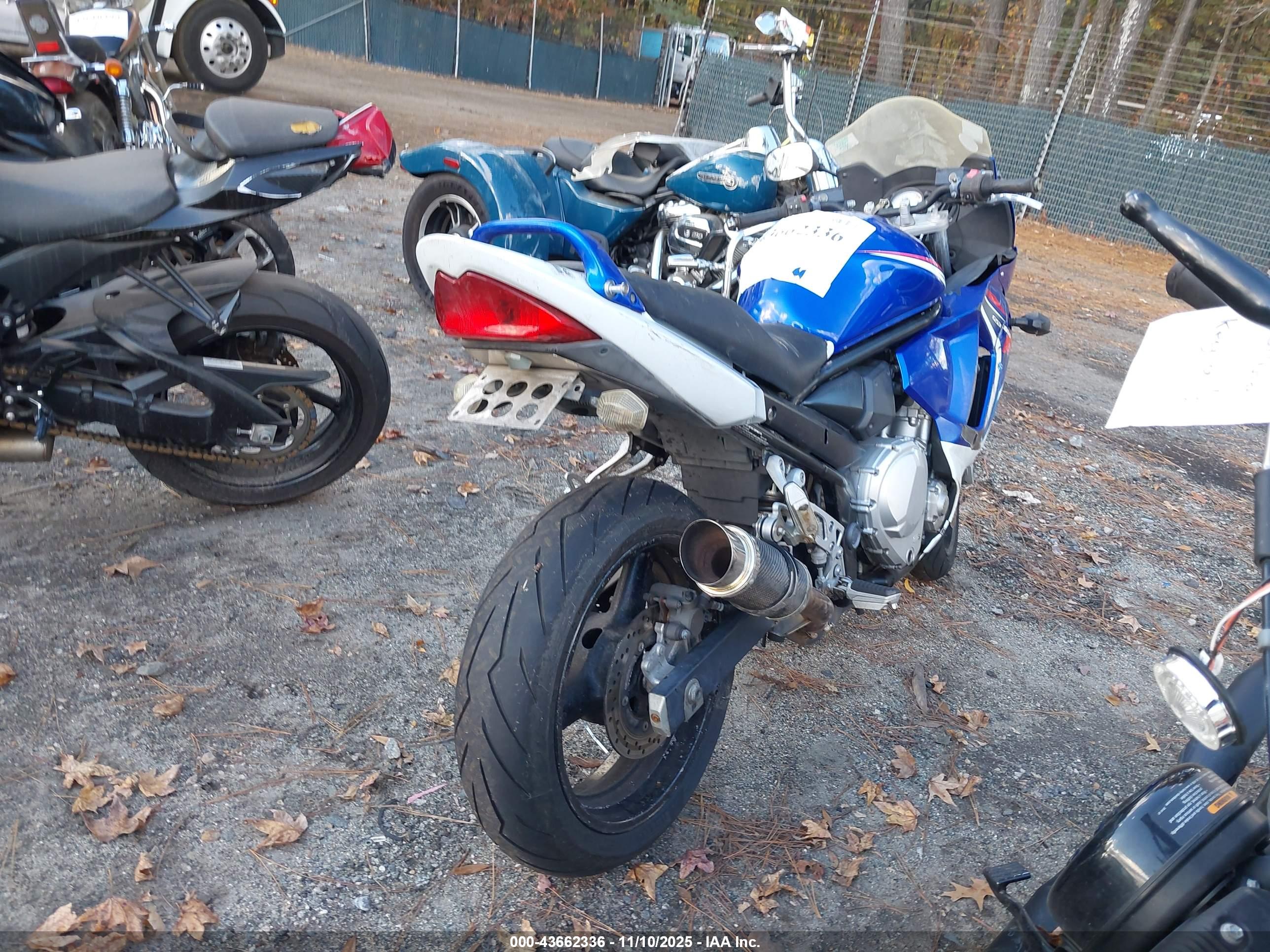 SUZUKI GSX650 image 4