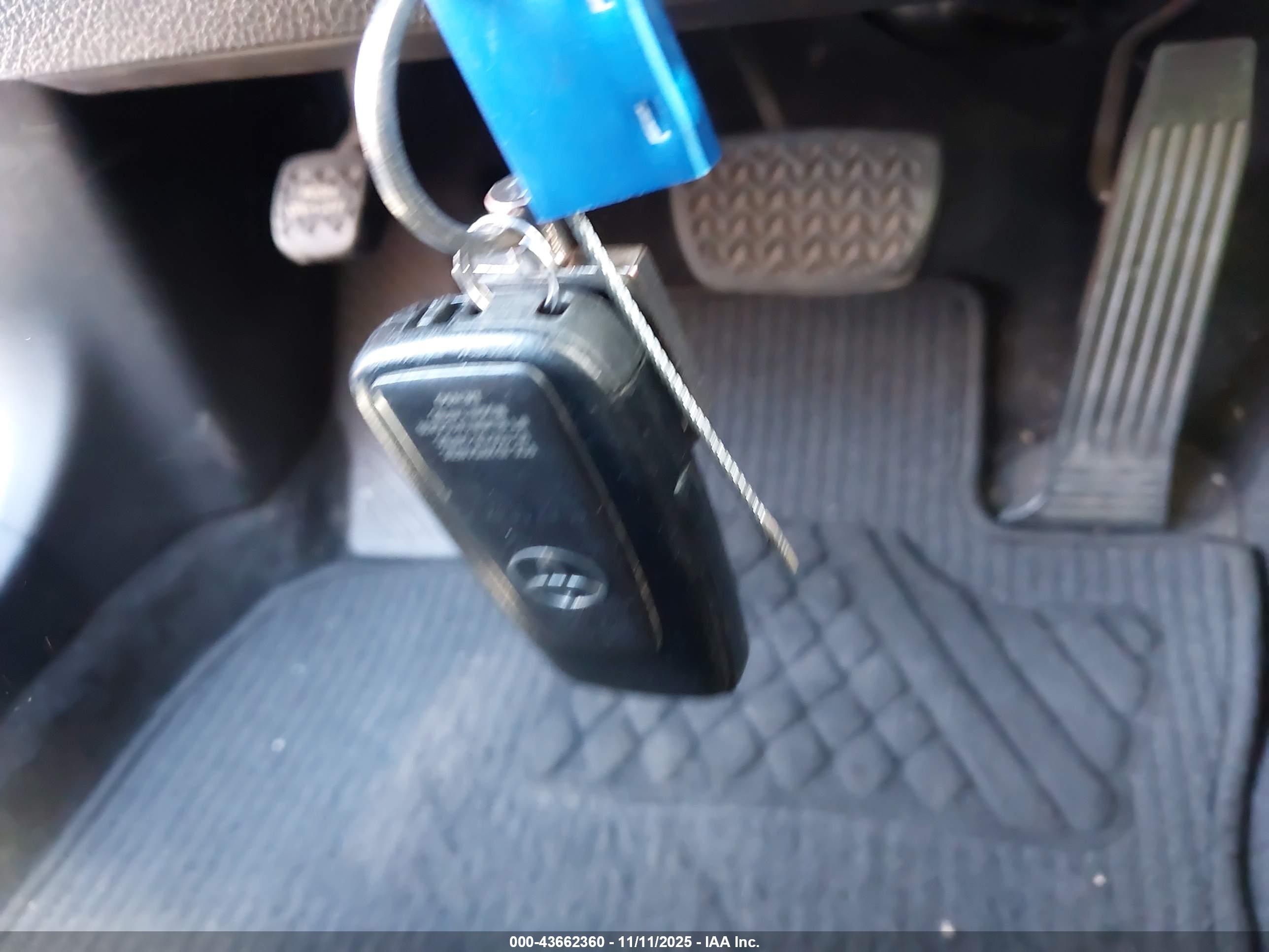 TOYOTA CAMRY image 11